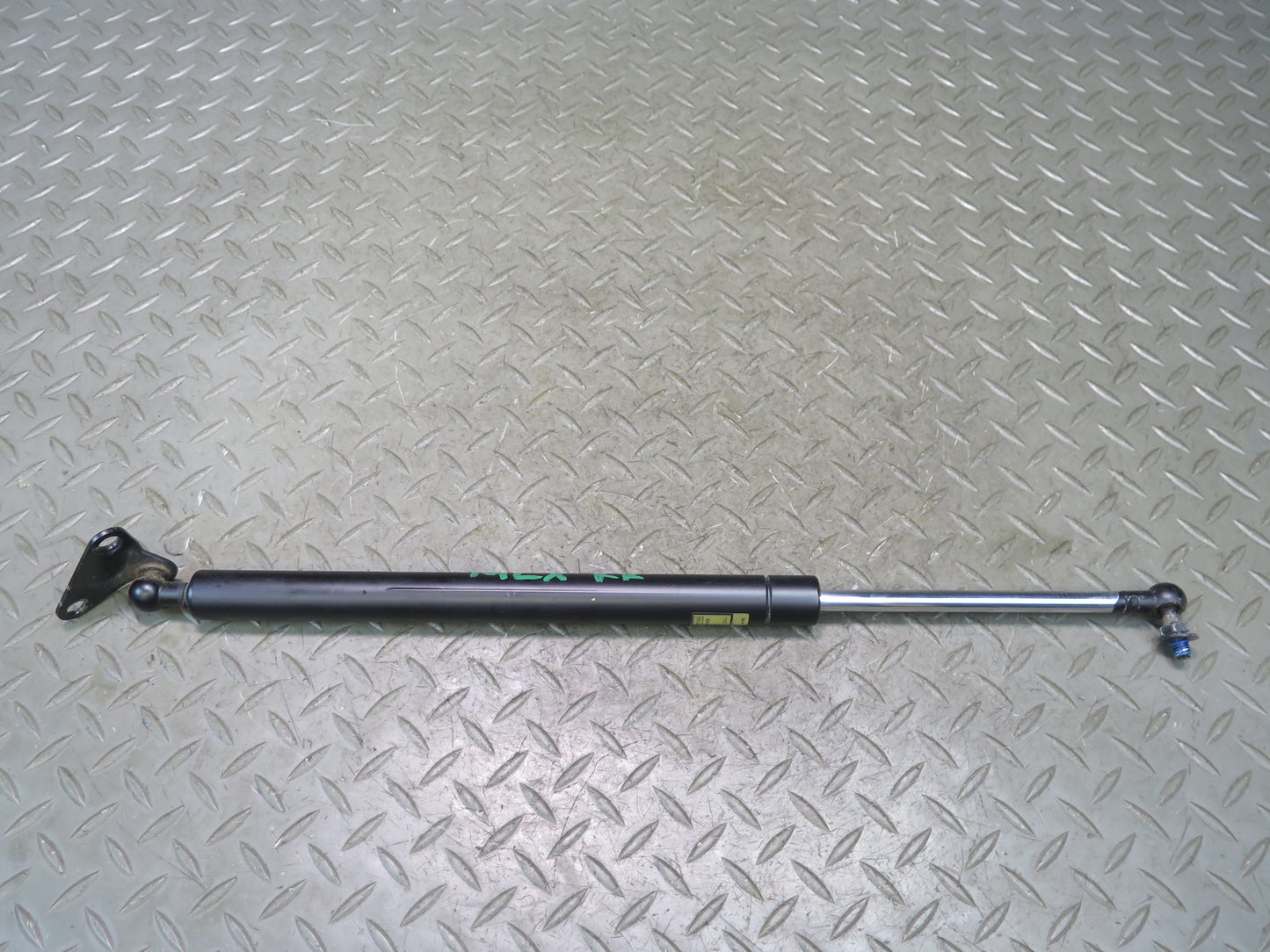 2008-2011 Lexus URJ201L LX570 Rear Trunk Hatch Strut Shock Left Right Side Set
