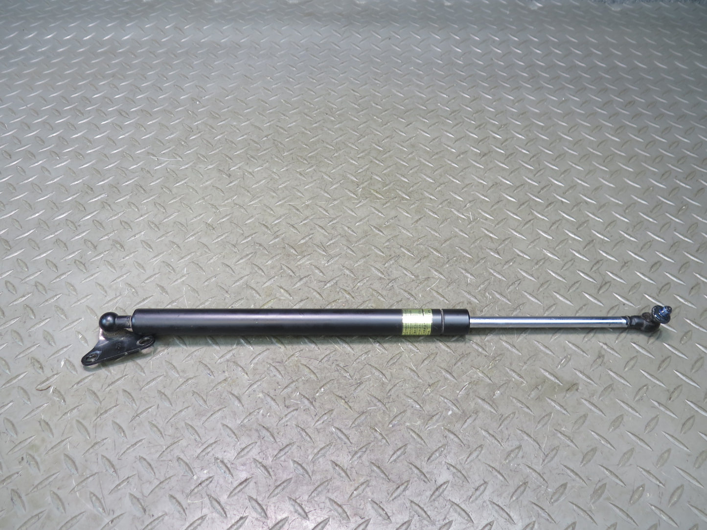 2008-2011 Lexus URJ201L LX570 Rear Trunk Hatch Strut Shock Left Right Side Set
