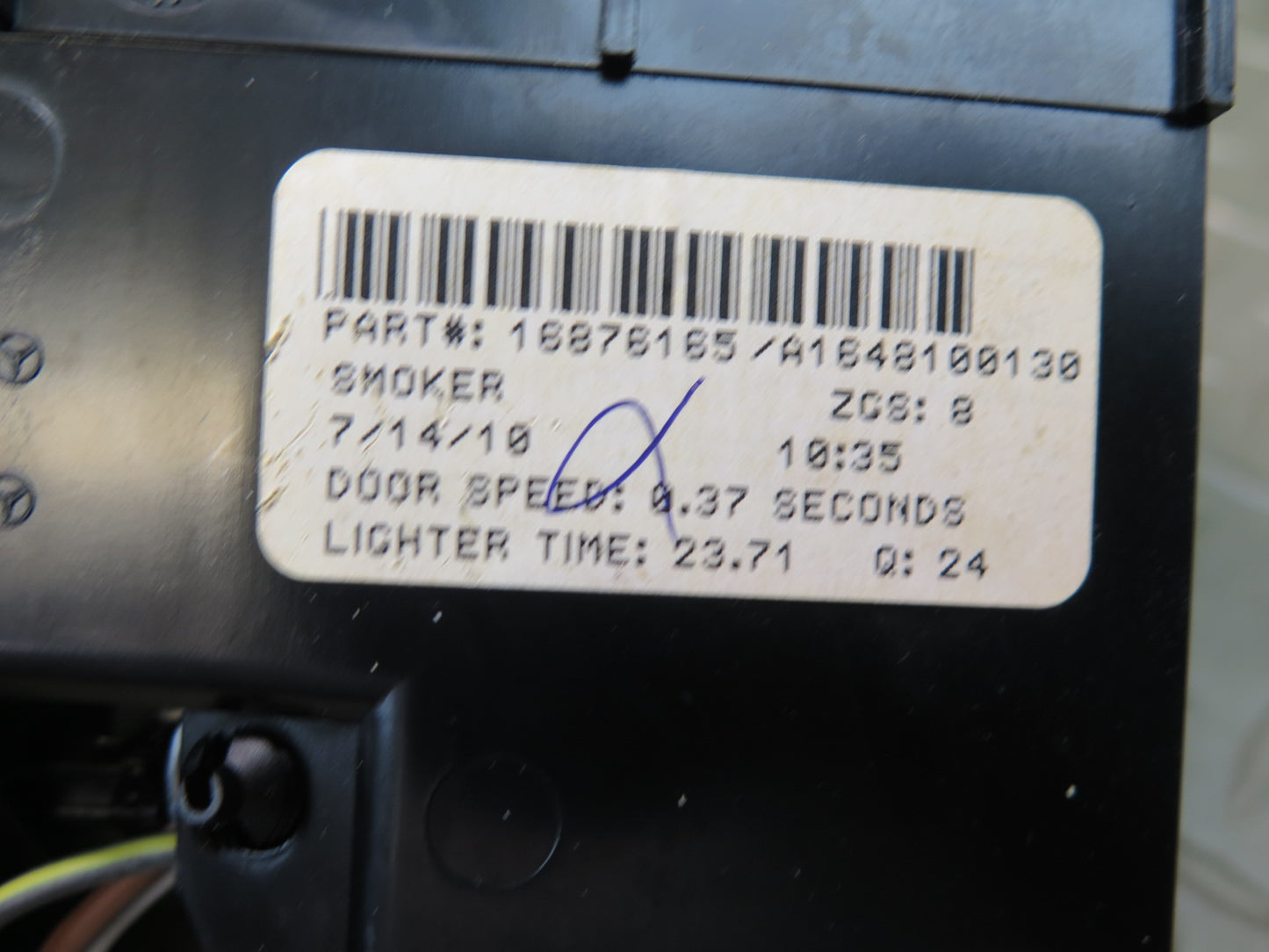 07-11 Mercedes X164 W164 ML Gl-class Front Center Console Ashtray 1648100130 OEM