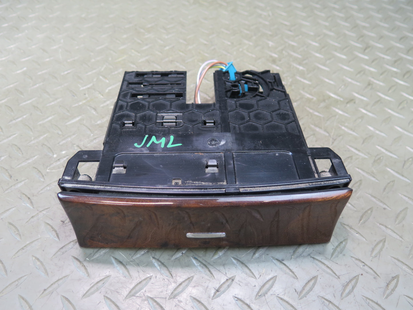 07-11 Mercedes X164 W164 ML Gl-class Front Center Console Ashtray 1648100130 OEM