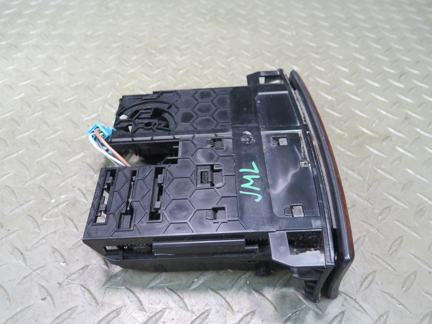 07-11 Mercedes X164 W164 ML Gl-class Front Center Console Ashtray 1648100130 OEM