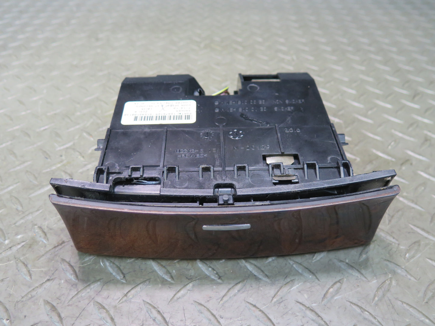 07-11 Mercedes X164 W164 ML Gl-class Front Center Console Ashtray 1648100130 OEM