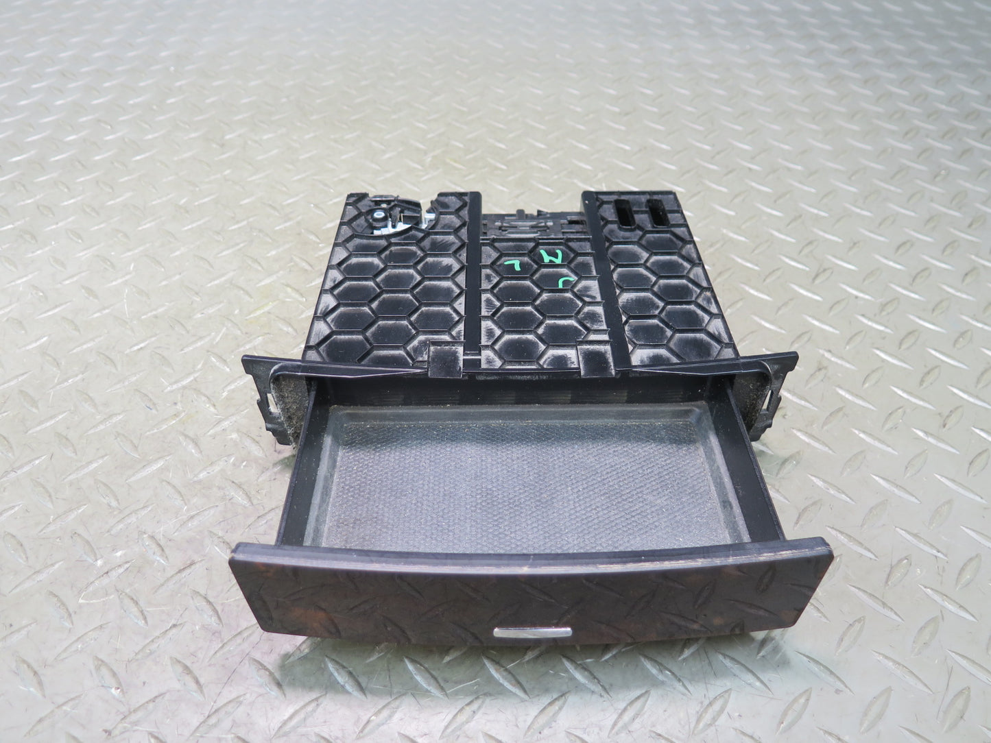 06-11 Mercedes W164 X164 ML GL Dash Front Compartment Storage 1646801152 OEM
