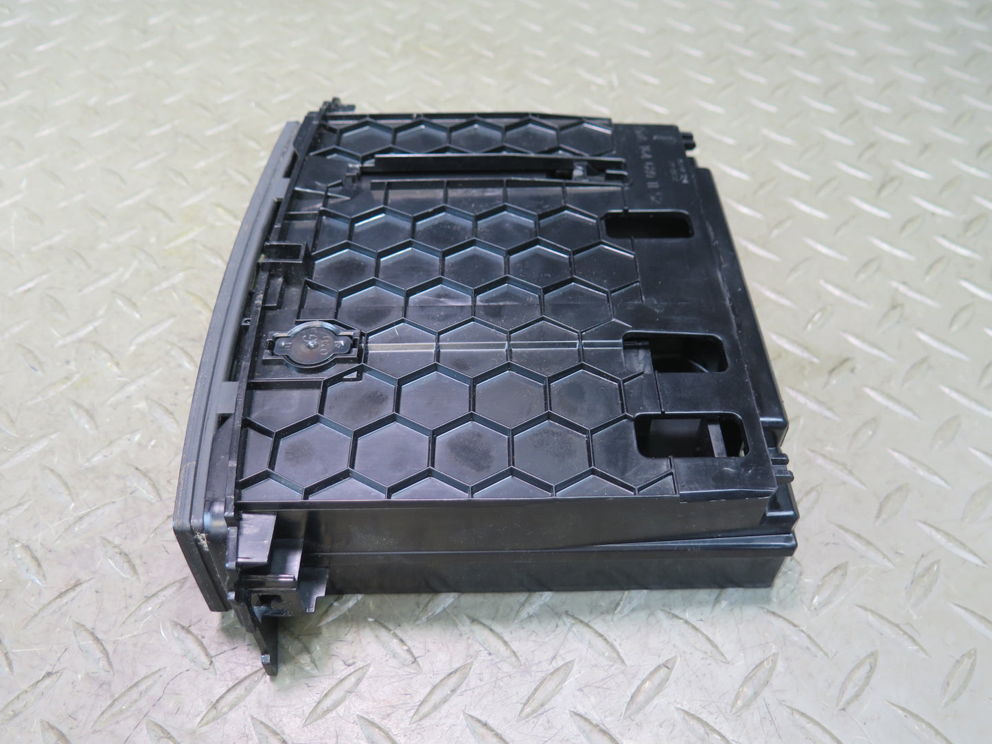 06-11 Mercedes W164 X164 ML GL Dash Front Compartment Storage 1646801152 OEM
