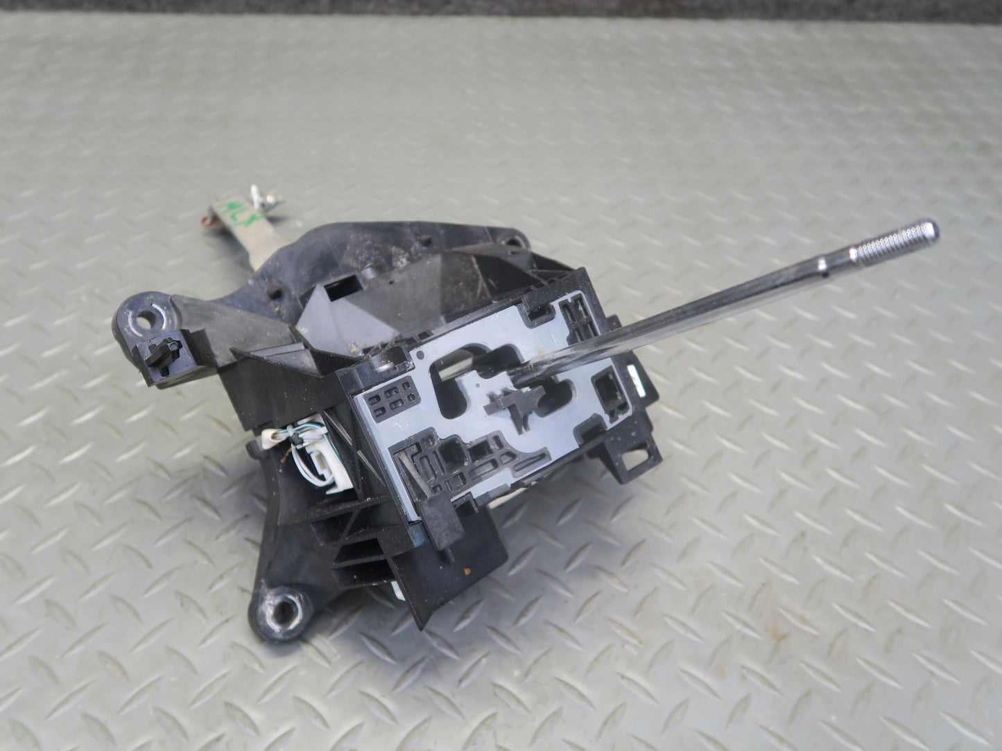2008-2010 Lexus URJ201L LX570 A/T Automatic Transmission Gear Shifter Selector
