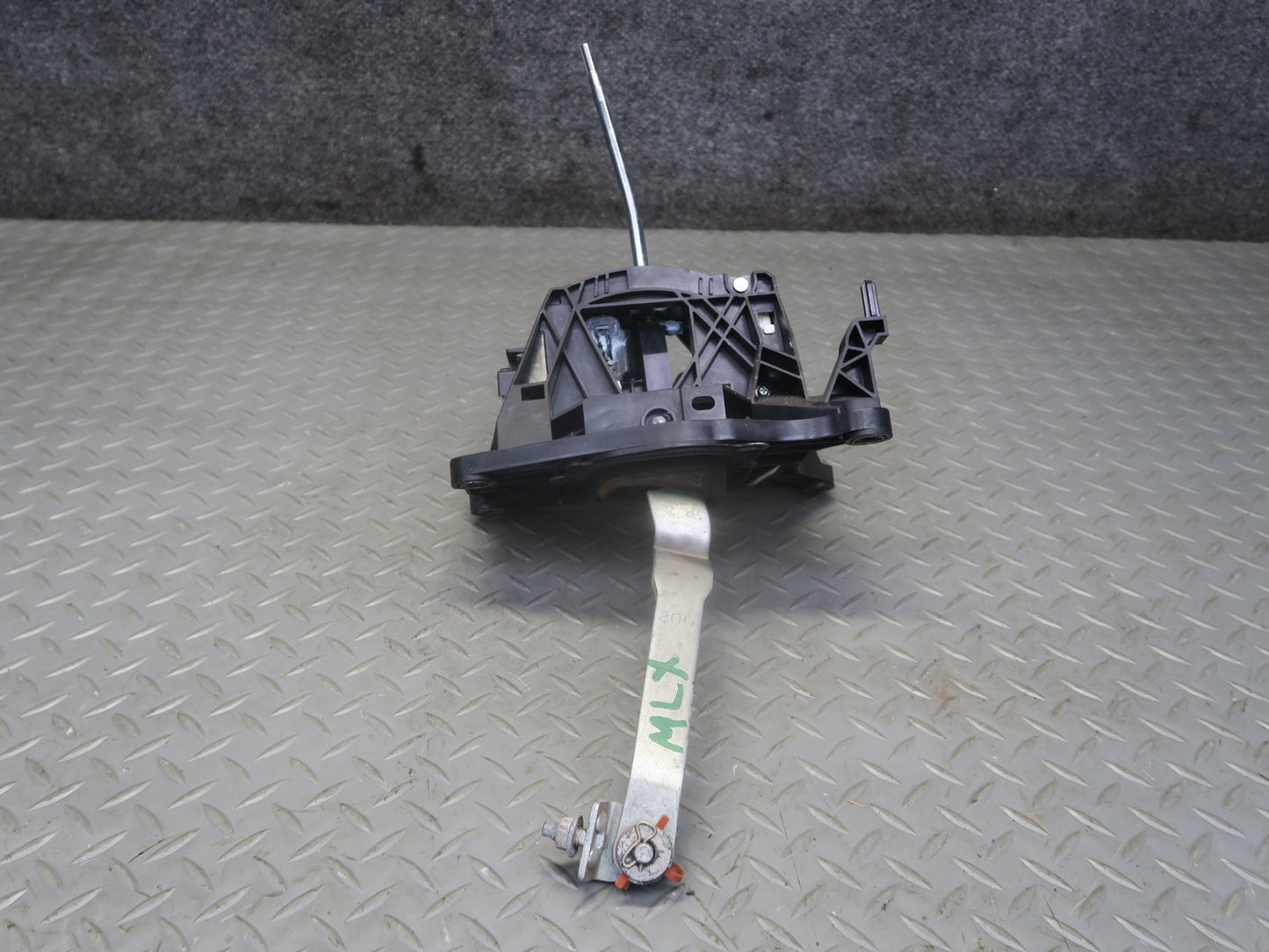 2008-2010 Lexus URJ201L LX570 A/T Automatic Transmission Gear Shifter Selector