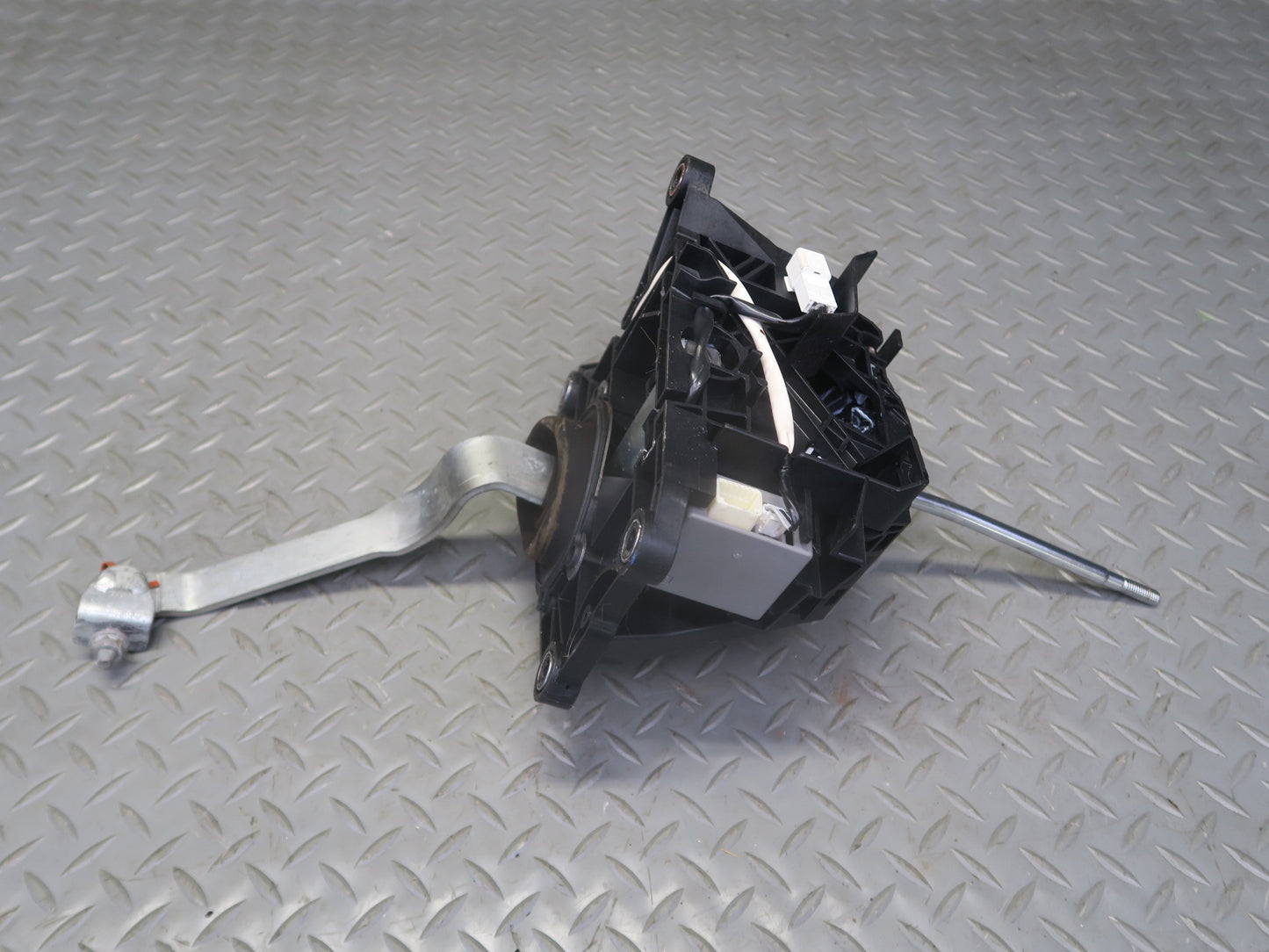 2008-2010 Lexus URJ201L LX570 A/T Automatic Transmission Gear Shifter Selector