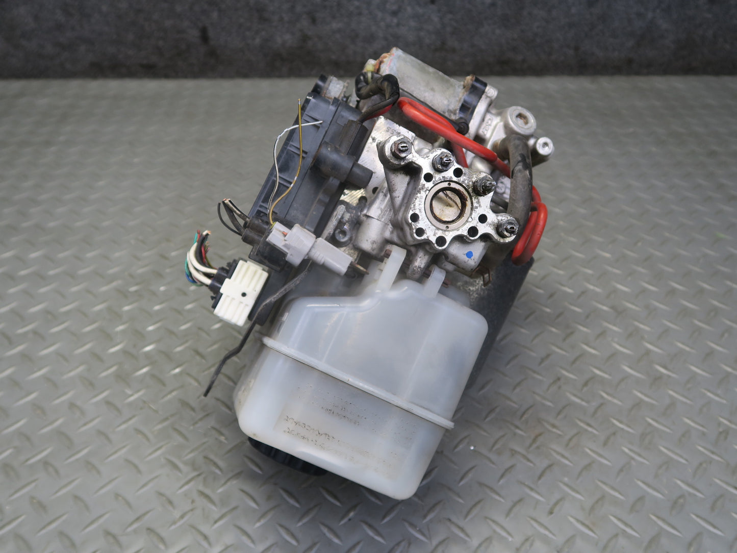 2008-2009 Lexus URJ201L LX570 ABS Anti-lock Brake Pump Module Assembly