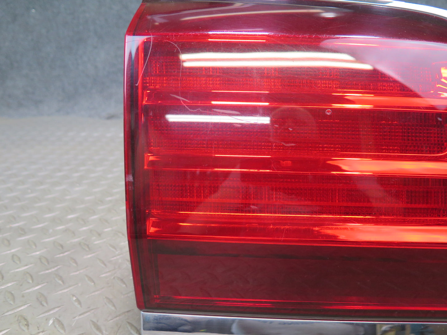 2008-2011 Lexus URJ201L LX570 Rear Left Driver Side Inner Tail Light Lamp