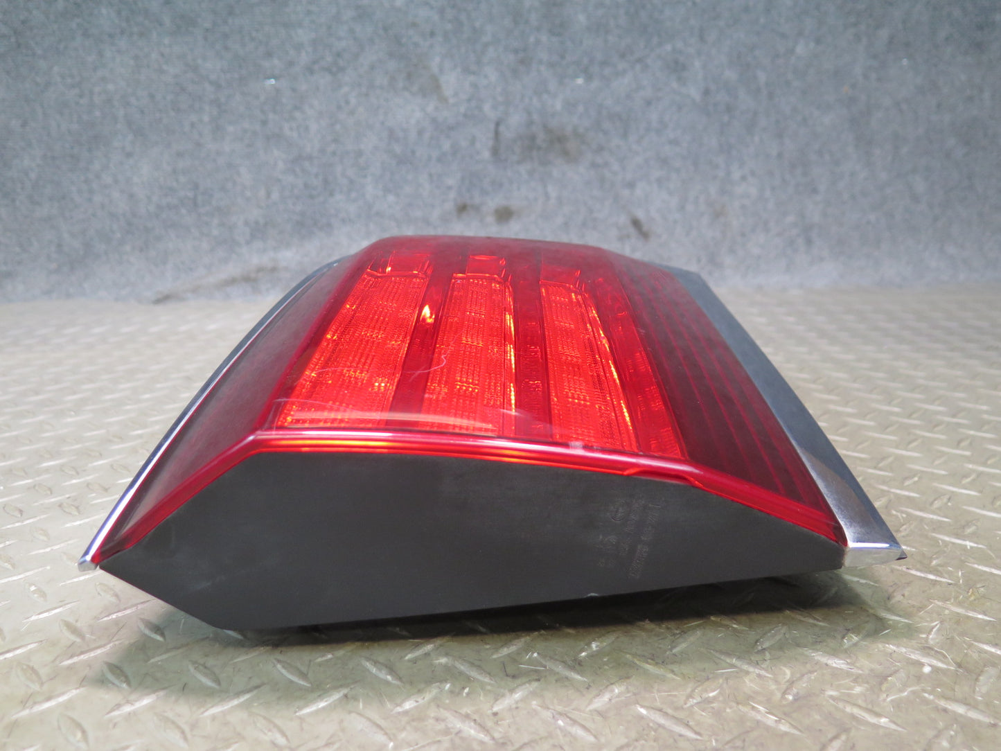 2008-2011 Lexus URJ201L LX570 Rear Left Driver Side Inner Tail Light Lamp