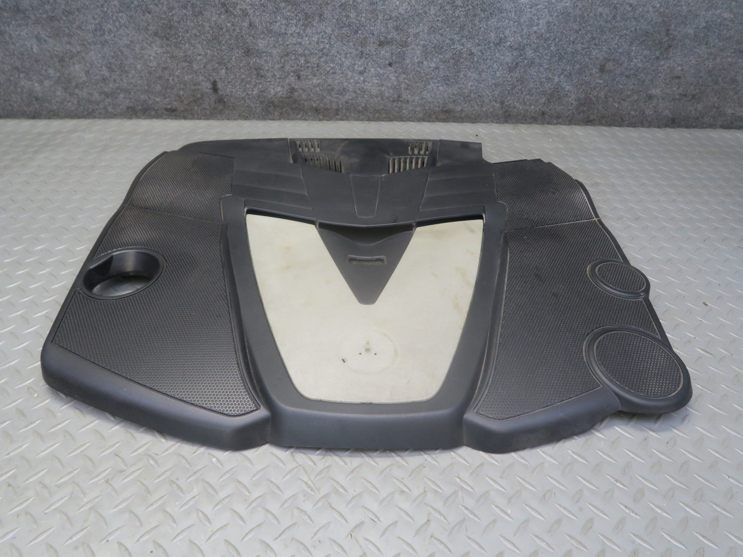 10-11 Mercedes W164 ML350 3.0L Diesel Front Engine Motor Cover Trim Panel OEM