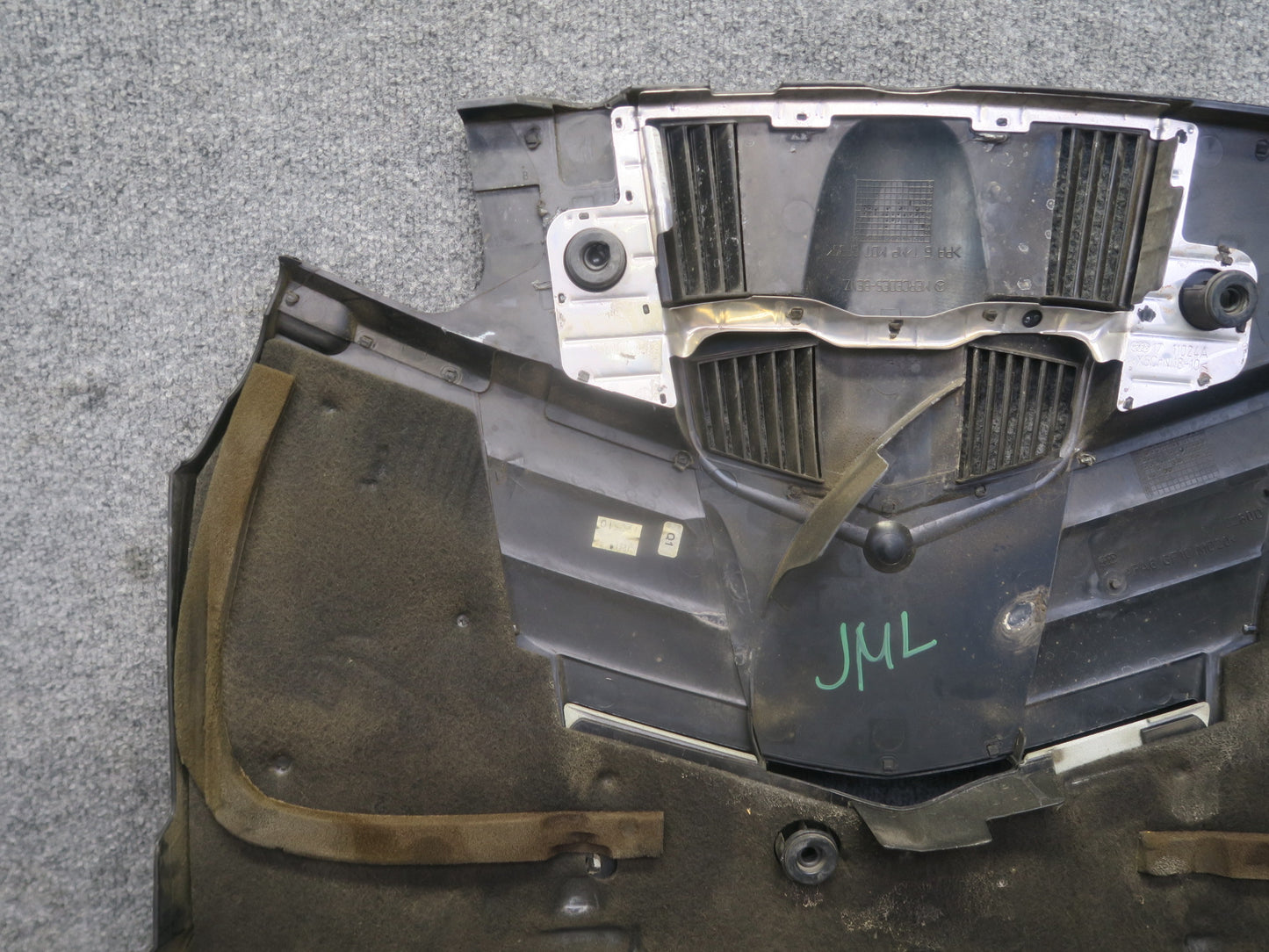10-11 Mercedes W164 ML350 3.0L Diesel Front Engine Motor Cover Trim Panel OEM
