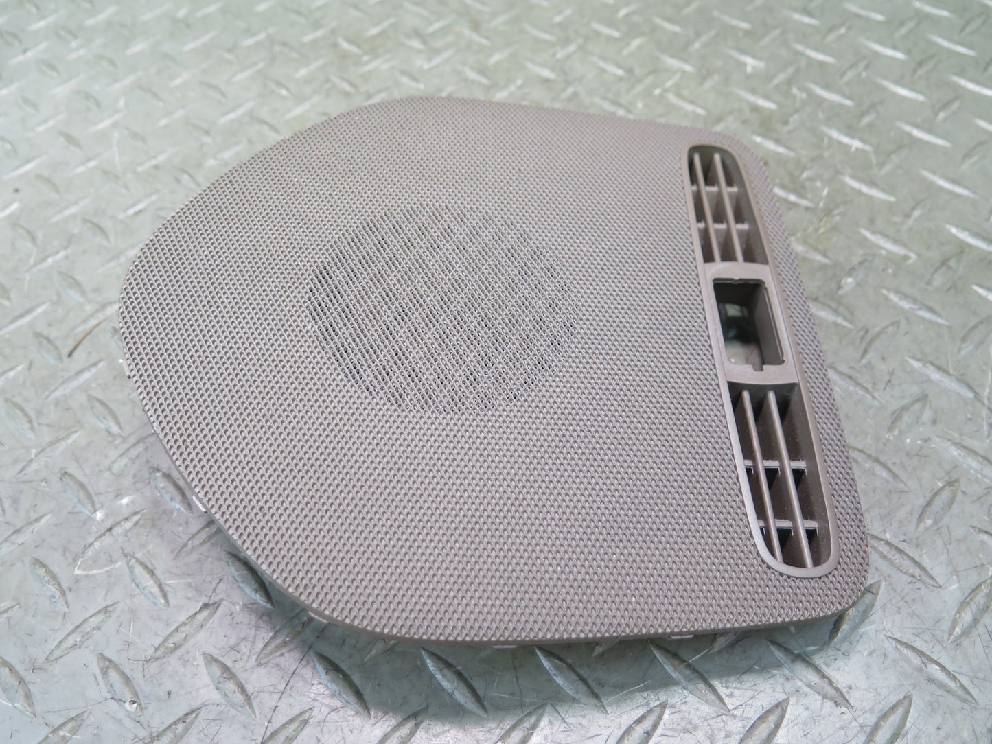 06-11 Mercedes W164 ML350 Dash Center Speaker w Trim Cover 1646801718 OEM