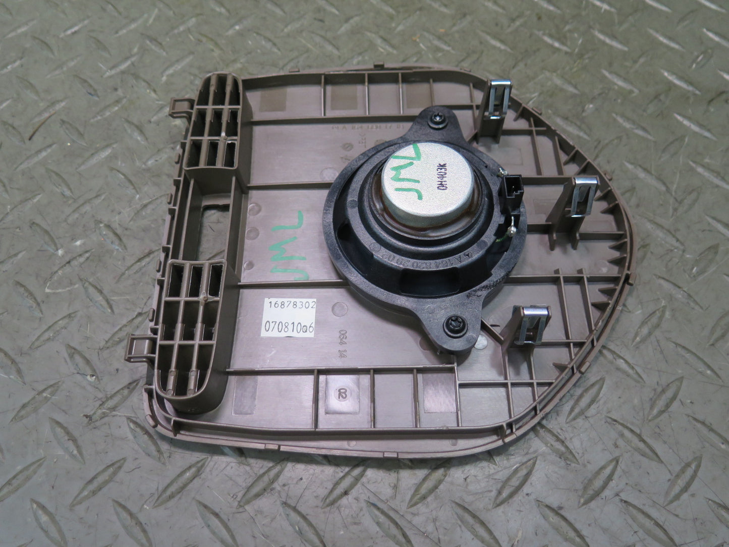 06-11 Mercedes W164 ML350 Dash Center Speaker w Trim Cover 1646801718 OEM