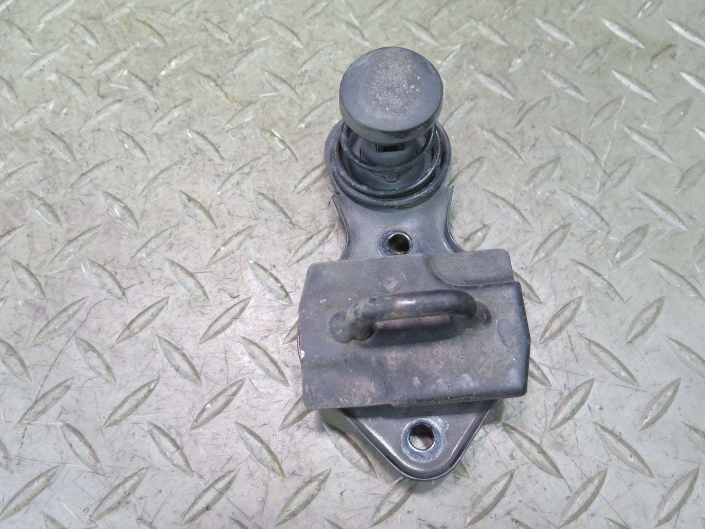 06-11 Mercedes W164 Ml-class Hood Upper Right & Left Safety Catch Lock Latch OEM