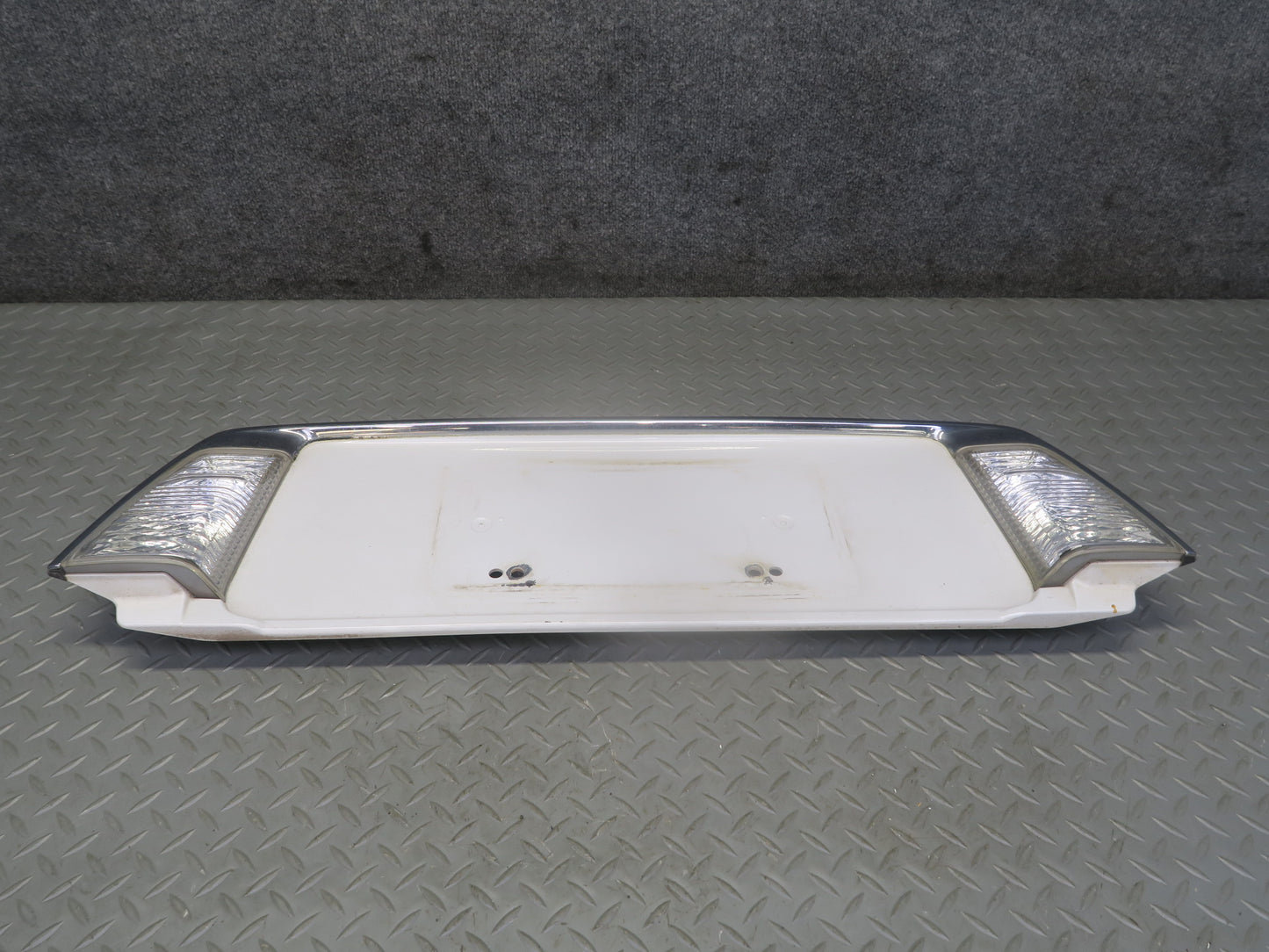 2008-2015 Lexus URJ201L LX570 Rear Trunk Tailgate License Plate Trim Molding