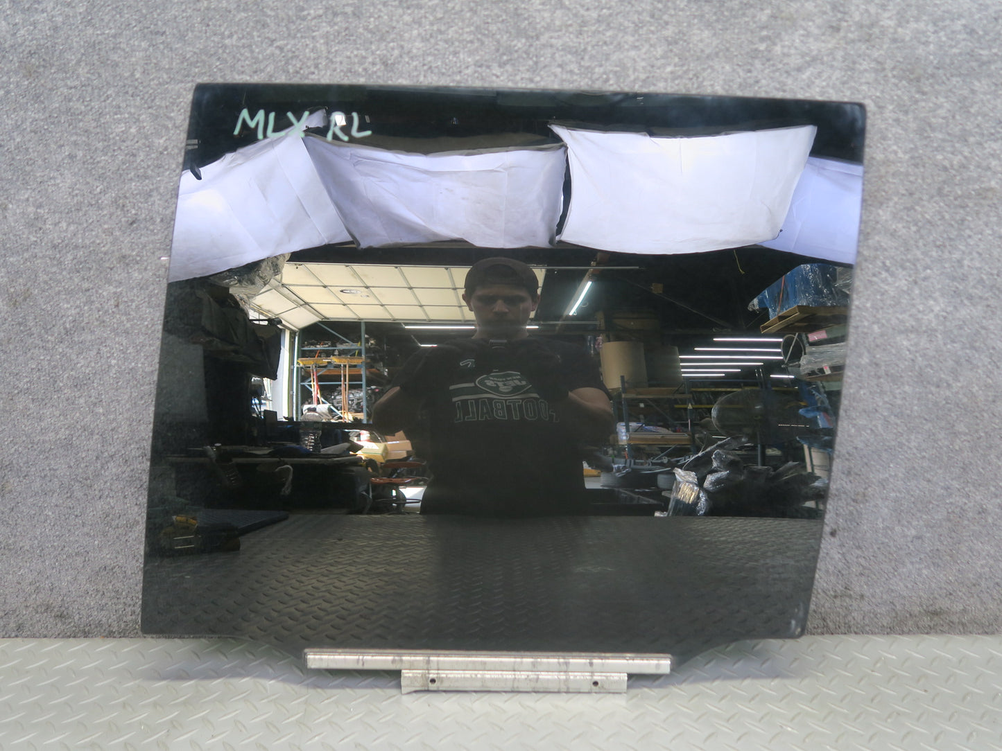 2008-2011 Lexus URJ201L LX570 Rear Left Driver Side Door Glass Window