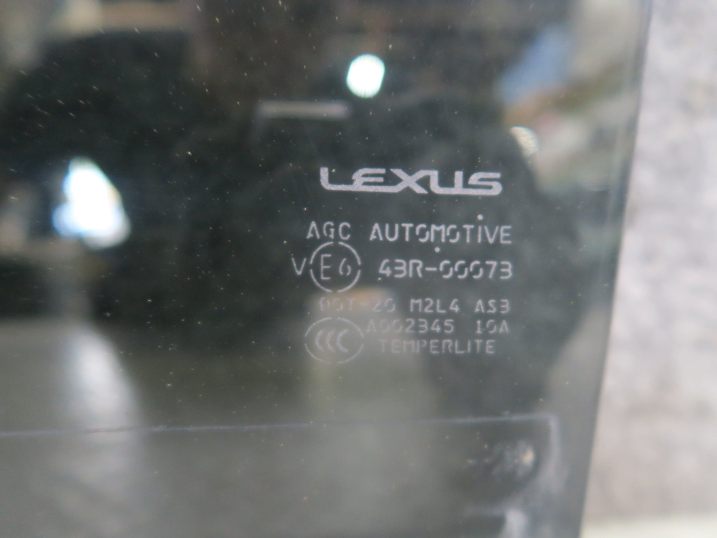 2008-2011 Lexus URJ201L LX570 Rear Left Driver Side Door Glass Window