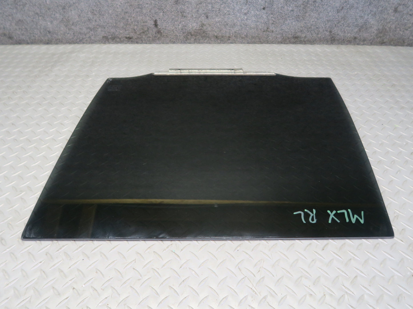 2008-2011 Lexus URJ201L LX570 Rear Left Driver Side Door Glass Window