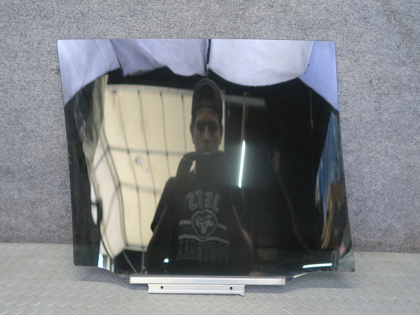 2008-2011 Lexus URJ201L LX570 Rear Left Driver Side Door Glass Window