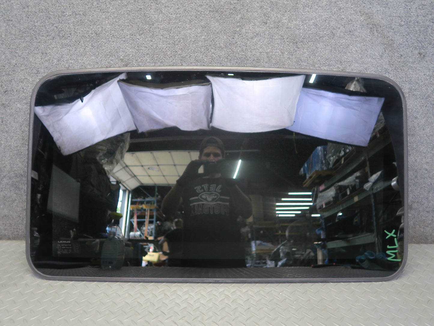 2008-2009 Lexus URJ201L LX570 Front Upper Sunroof Moon Roof Glass Window Panel