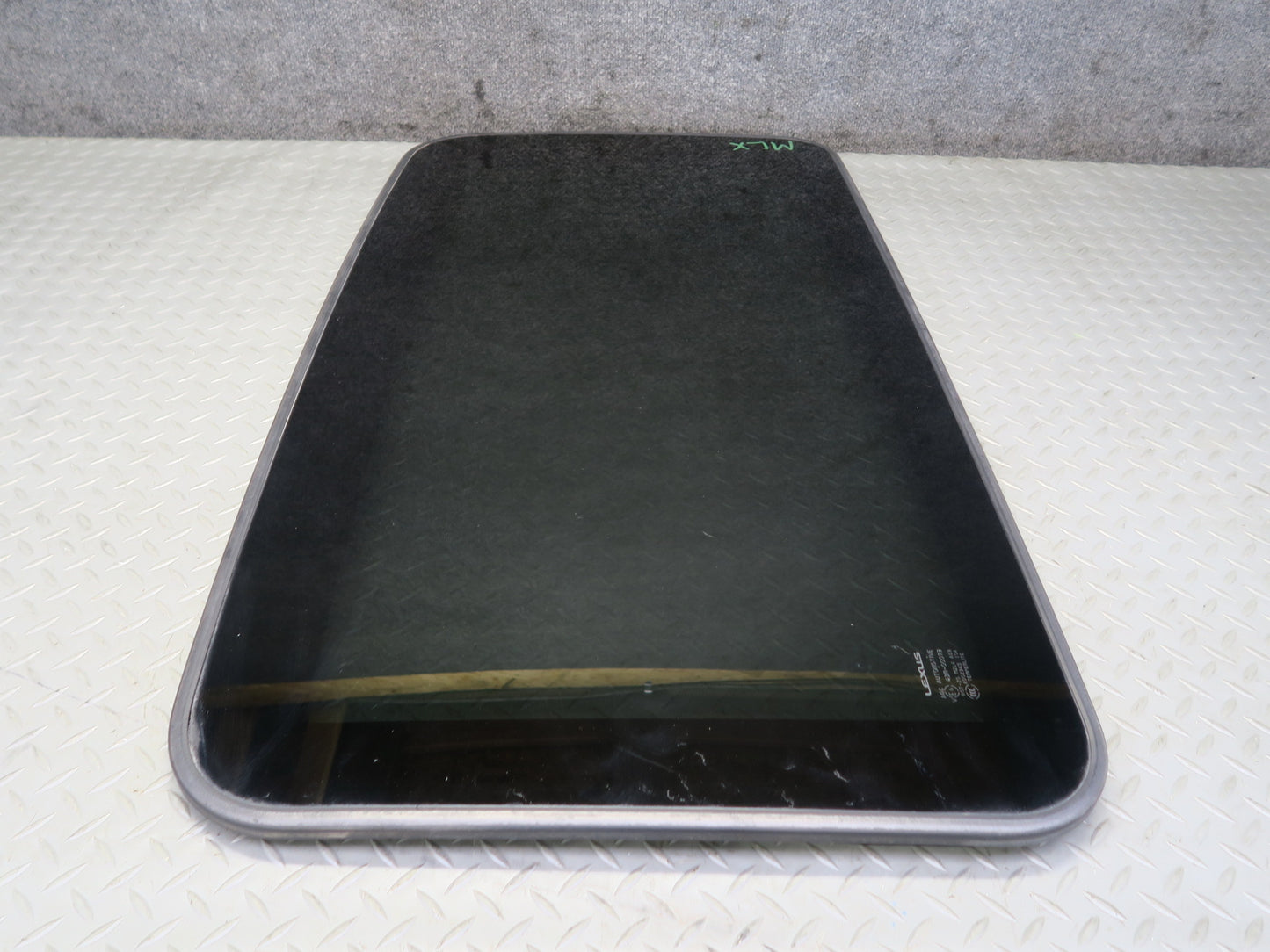 2008-2009 Lexus URJ201L LX570 Front Upper Sunroof Moon Roof Glass Window Panel