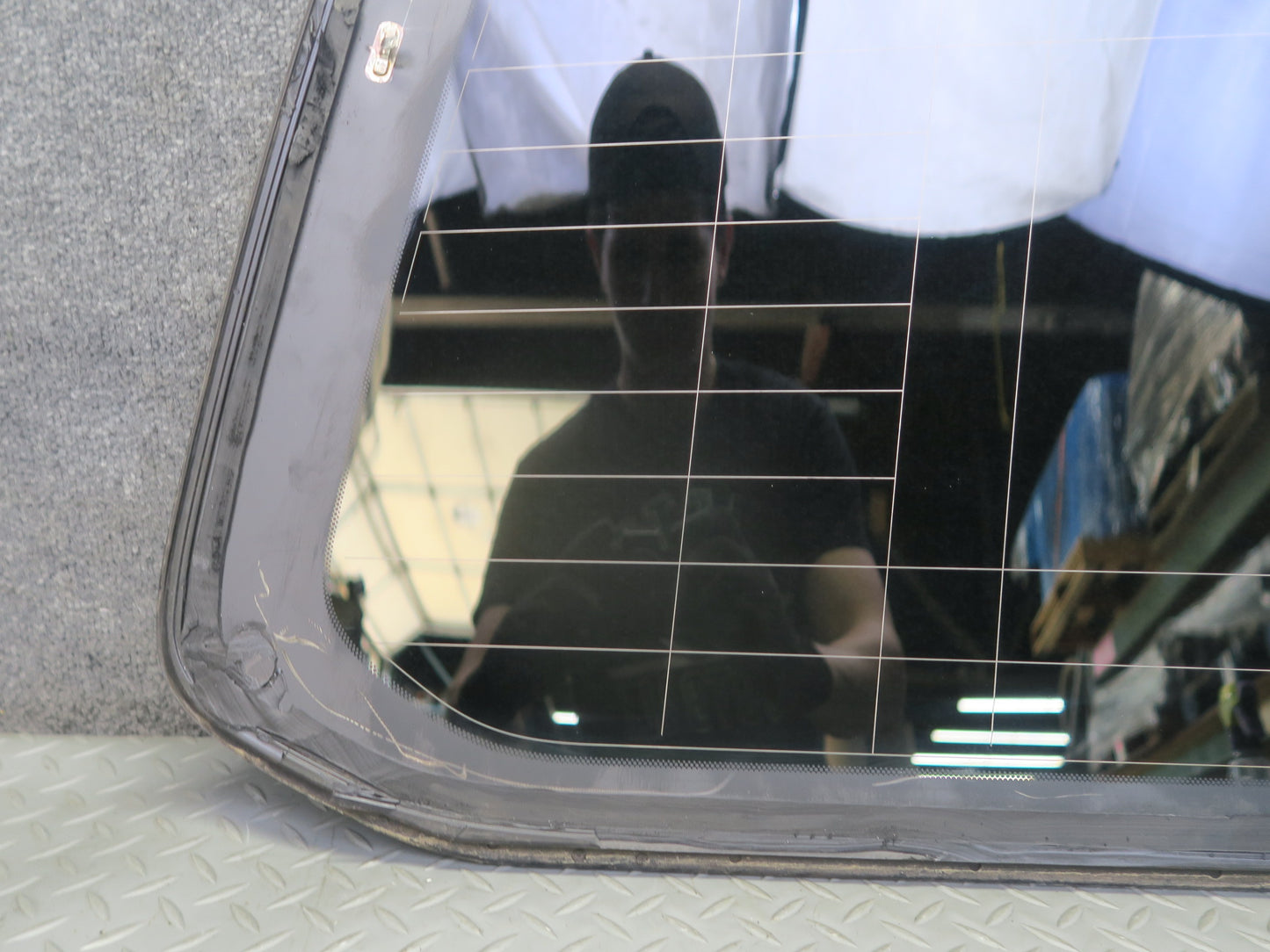 2008-2011 Lexus URJ201L LX570 Rear Left Driver Side Quarter Glass Window