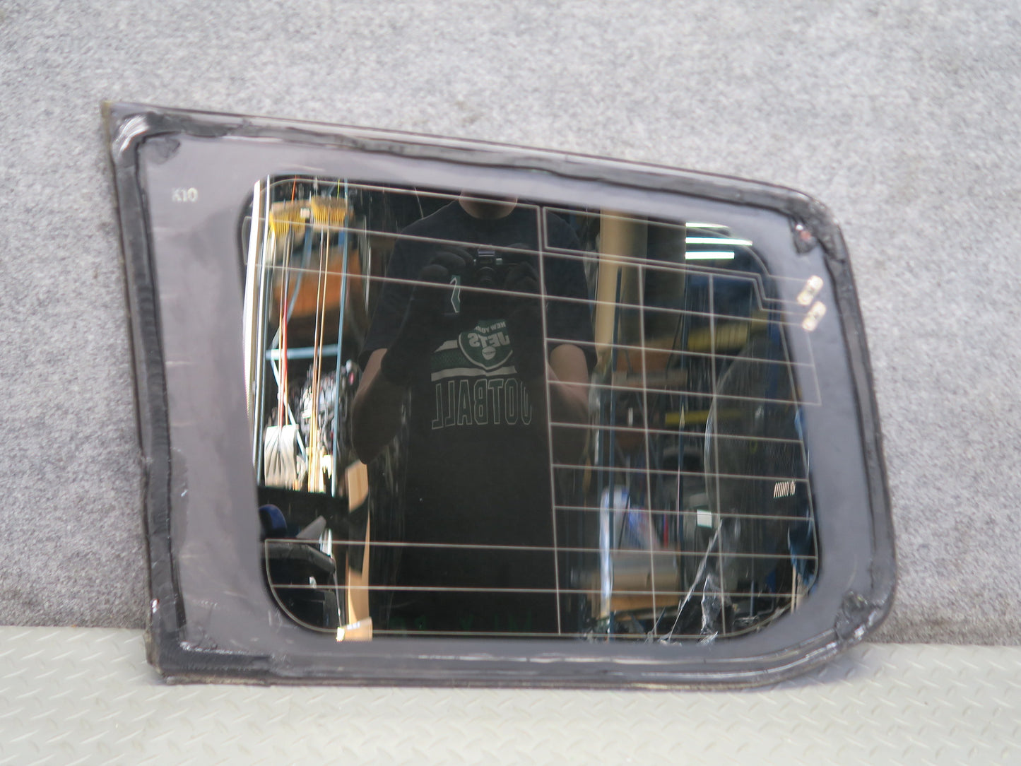 2008-2011 Lexus URJ201L LX570 Rear Right Pass Side Quarter Glass Window