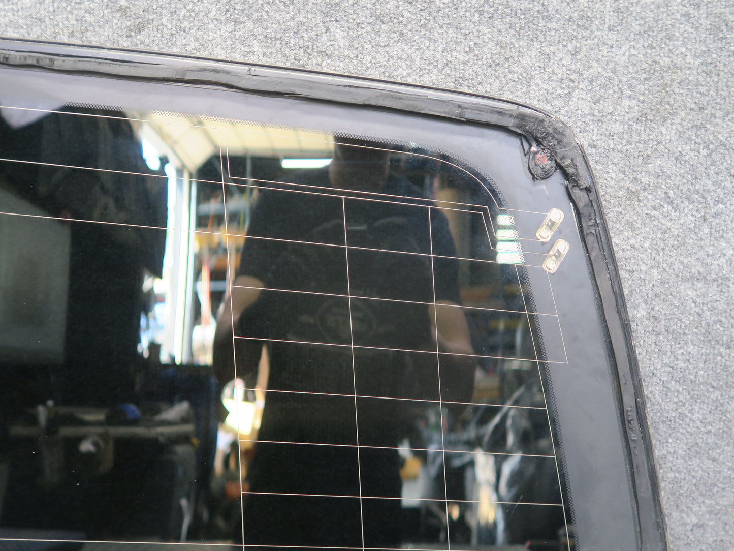 2008-2011 Lexus URJ201L LX570 Rear Right Pass Side Quarter Glass Window