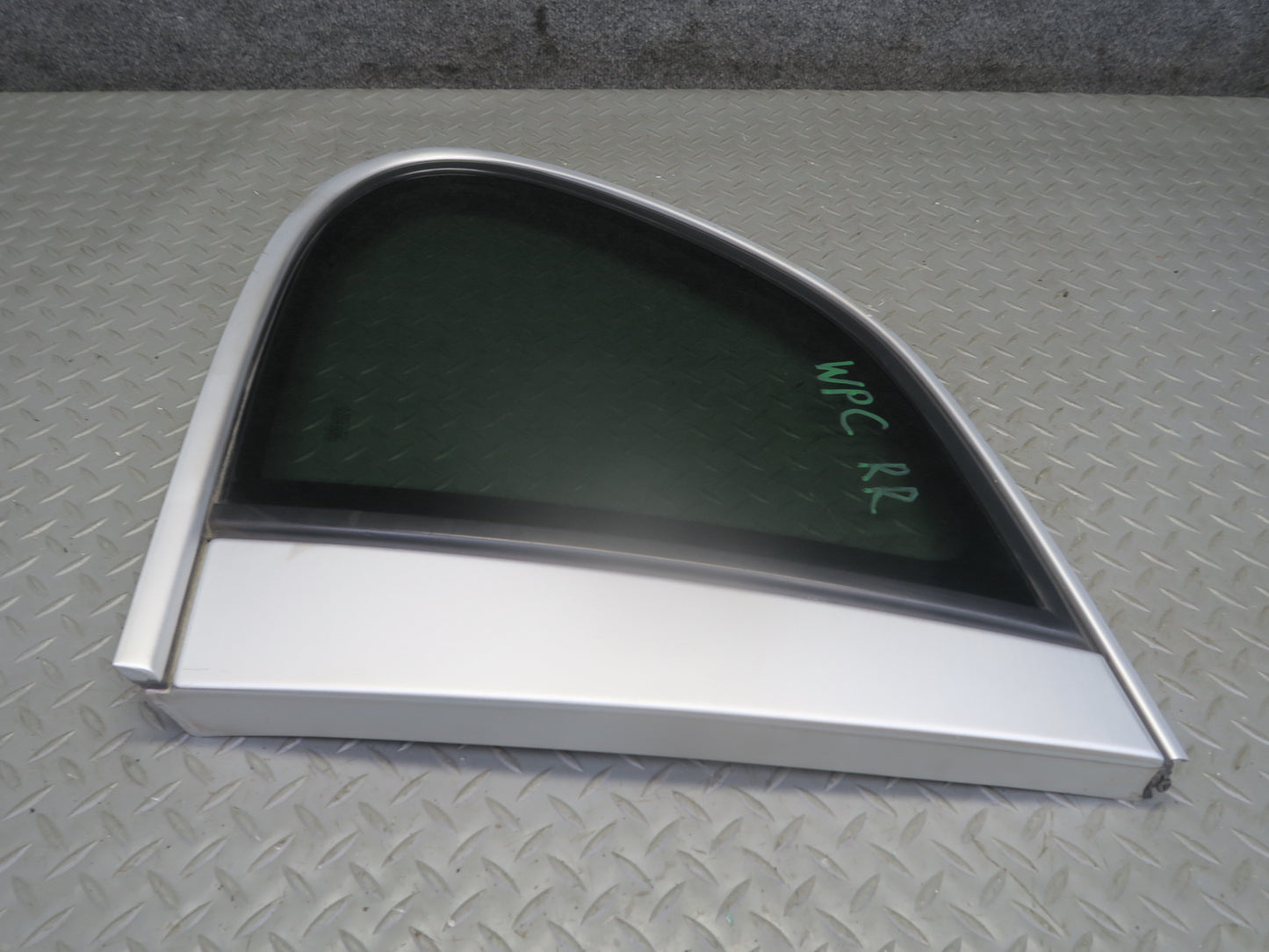 2003-2006 Porsche Cayenne 955 Rear Right Quarter Glass Window