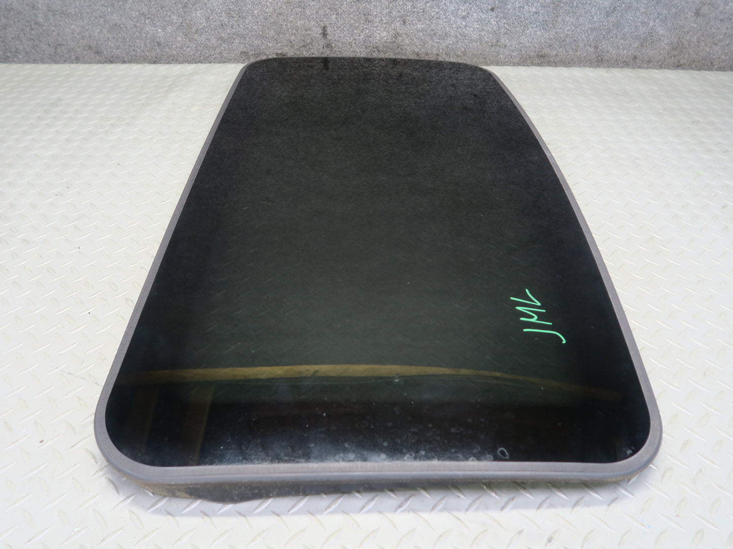 06-11 Mercedes W164 ML500 ML350 Front Upper Sunroof Glass Window OEM