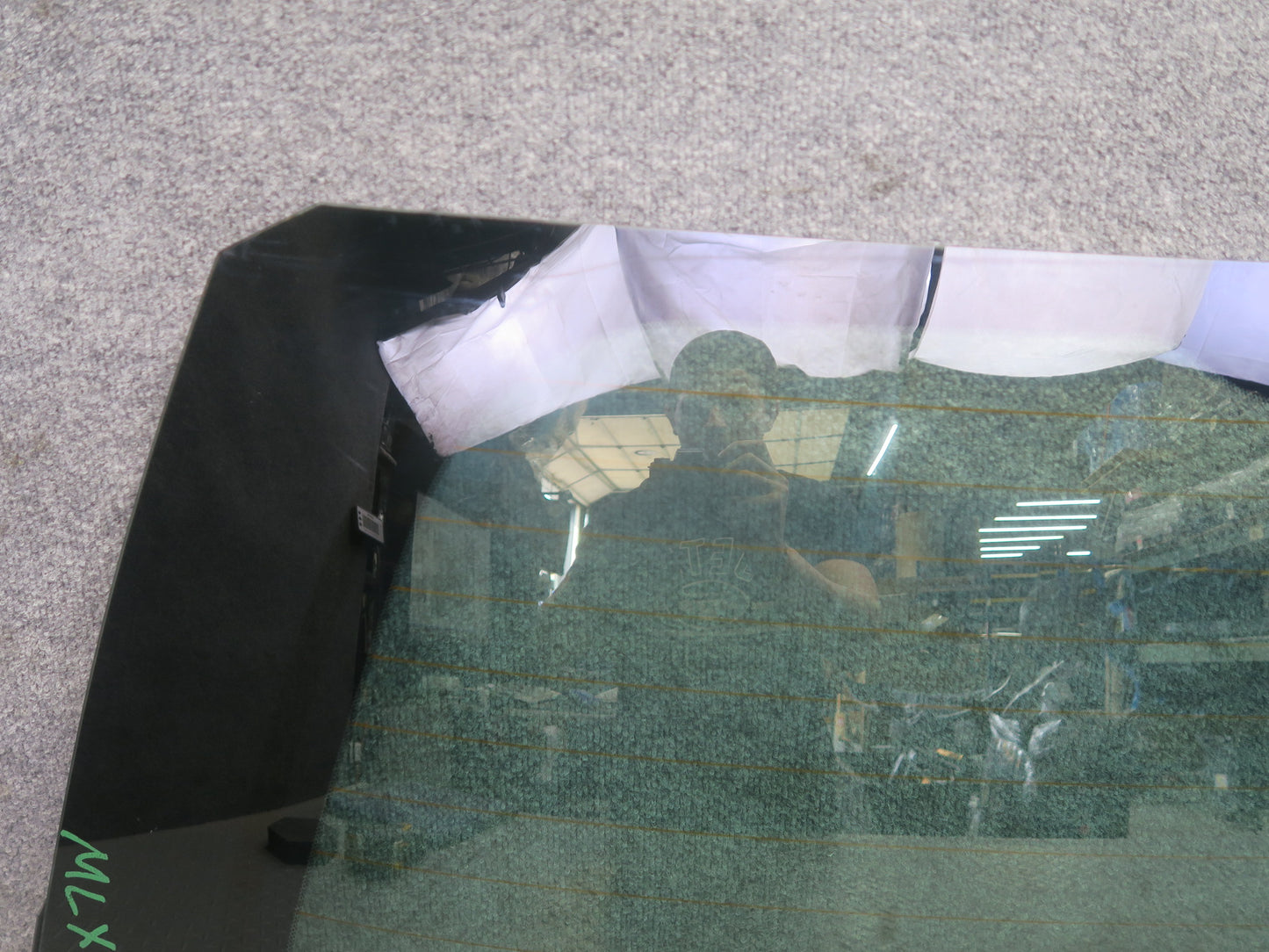 2008-2009 Lexus URJ201L LX570 Rear Back Door Tailgate Trunk Window Glass
