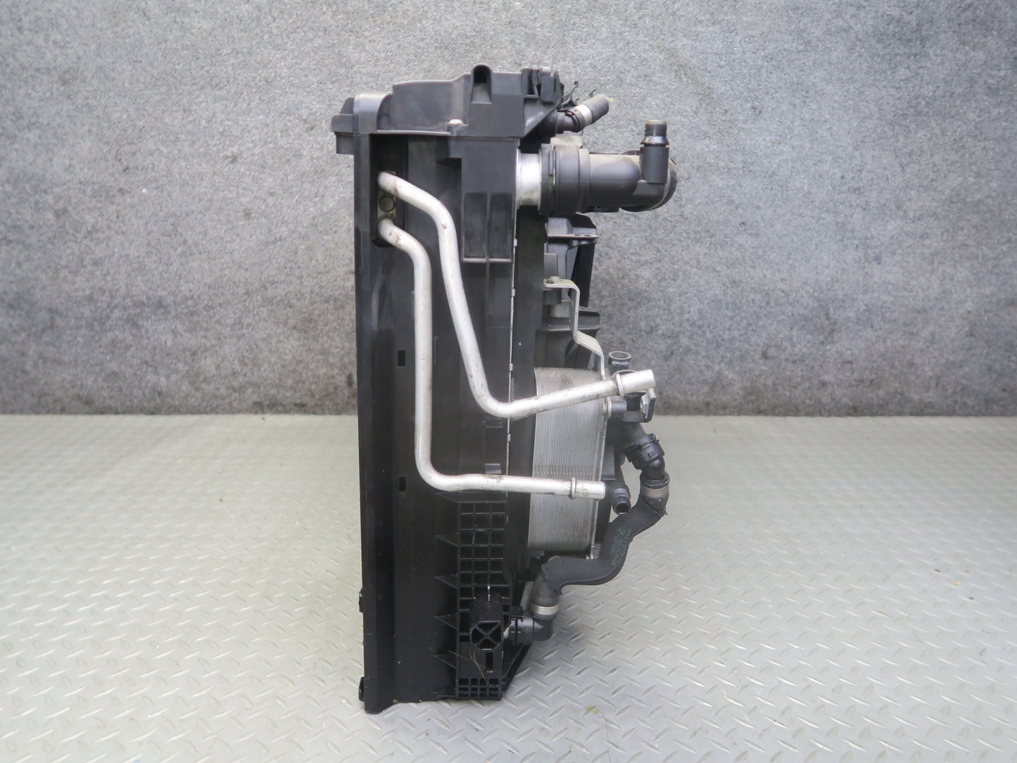 11-16 BMW F07 F12 F13 F10 550i N63 Engine Radiator A/C Condenser Oil Cooler OEM