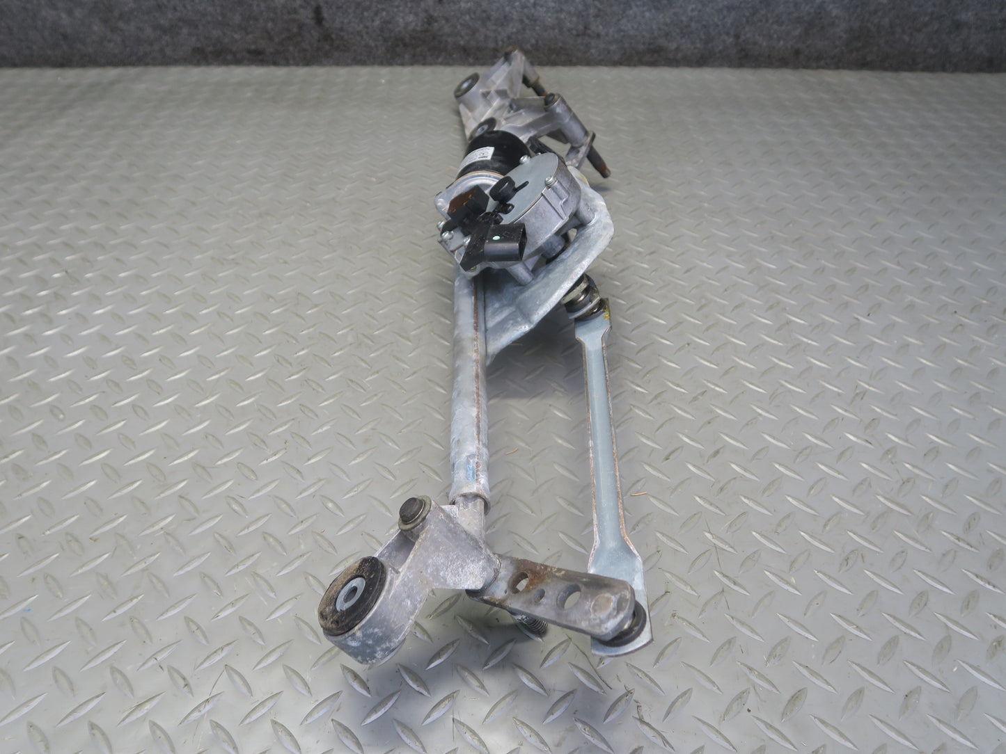 06-11 Mercedes W164 Ml-class Windshield Wiper Transmission Linkage w Motor OEM