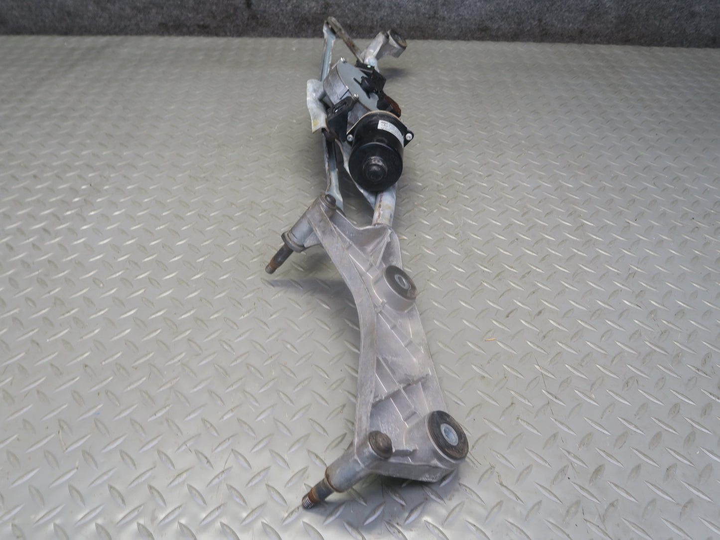 06-11 Mercedes W164 Ml-class Windshield Wiper Transmission Linkage w Motor OEM