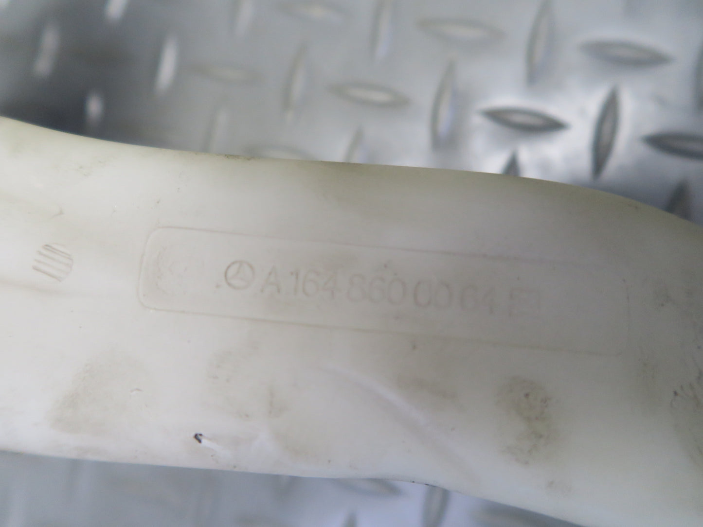 06-11 Mercedes W164 Ml-class Windshield Wiper Washer Reservoir Tank w Pump OEM