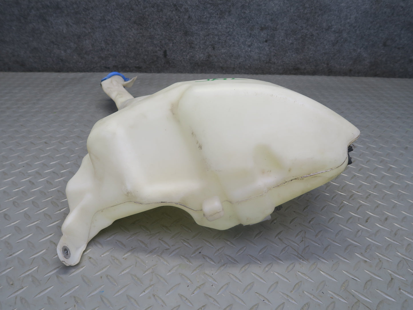 06-11 Mercedes W164 Ml-class Windshield Wiper Washer Reservoir Tank w Pump OEM