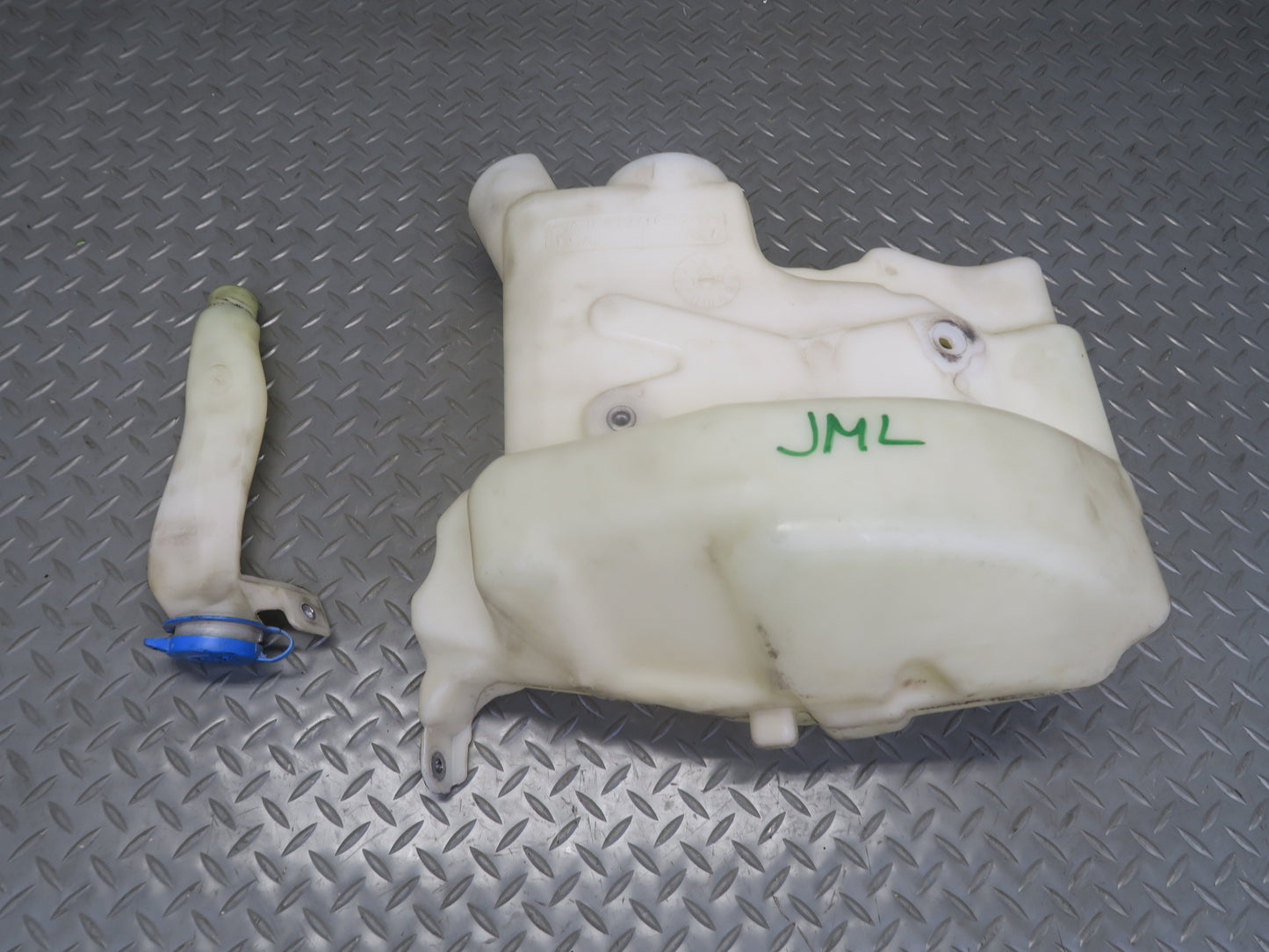 06-11 Mercedes W164 Ml-class Windshield Wiper Washer Reservoir Tank w Pump OEM