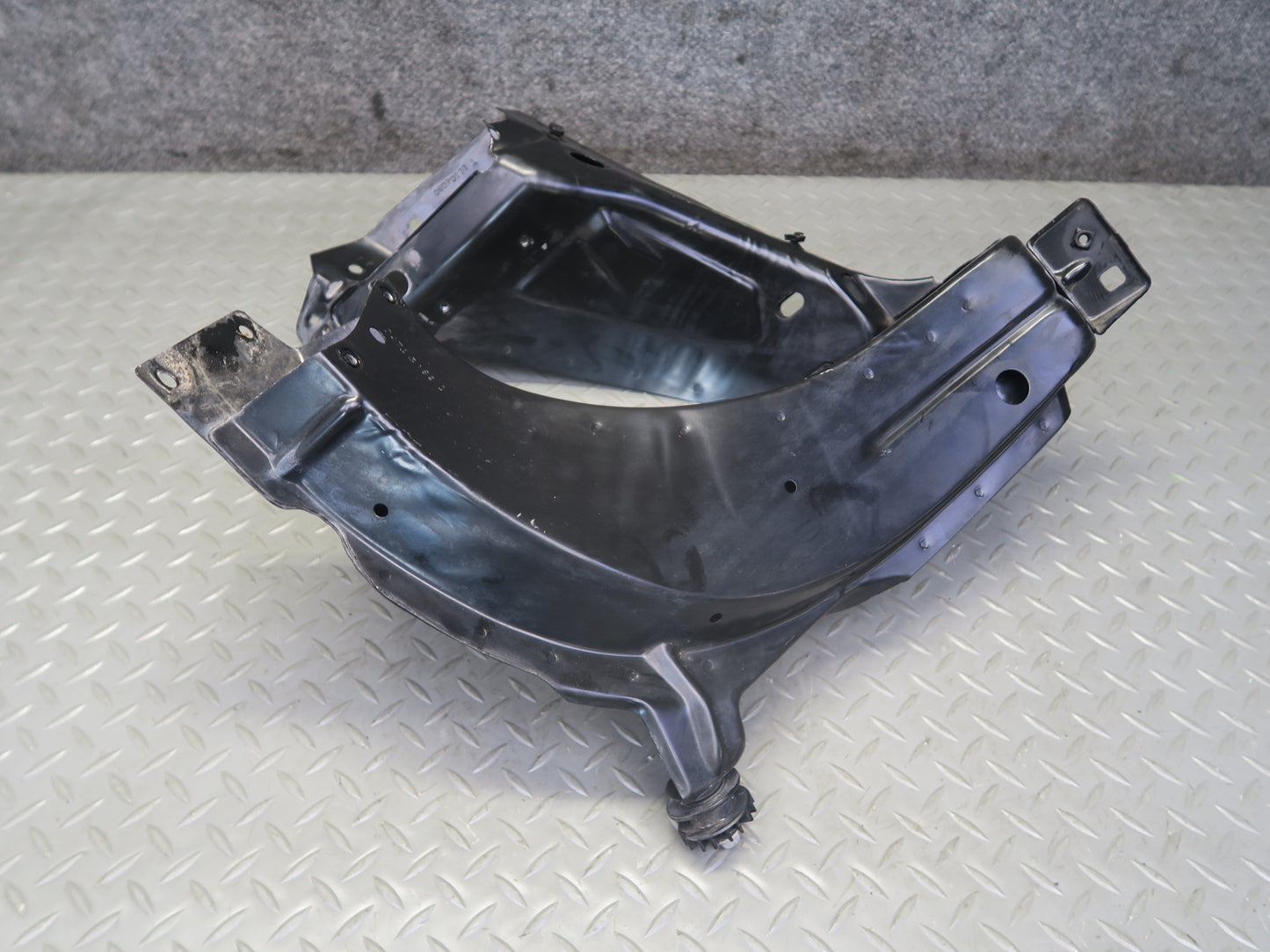 06-11 Mercedes W164 ML350 Front Right Headlight Radiator Support Bracket OEM
