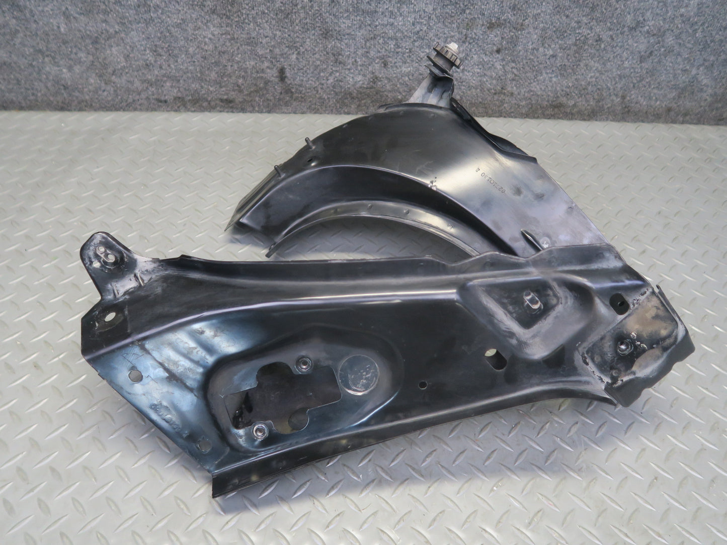 06-11 Mercedes W164 ML350 Front Right Headlight Radiator Support Bracket OEM