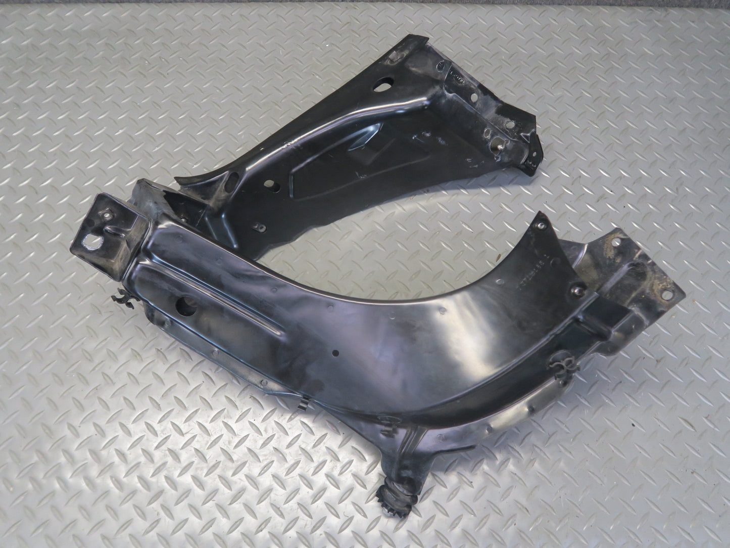 06-11 Mercedes W164 ML350 Front Left Headlight Radiator Support Bracket OEM