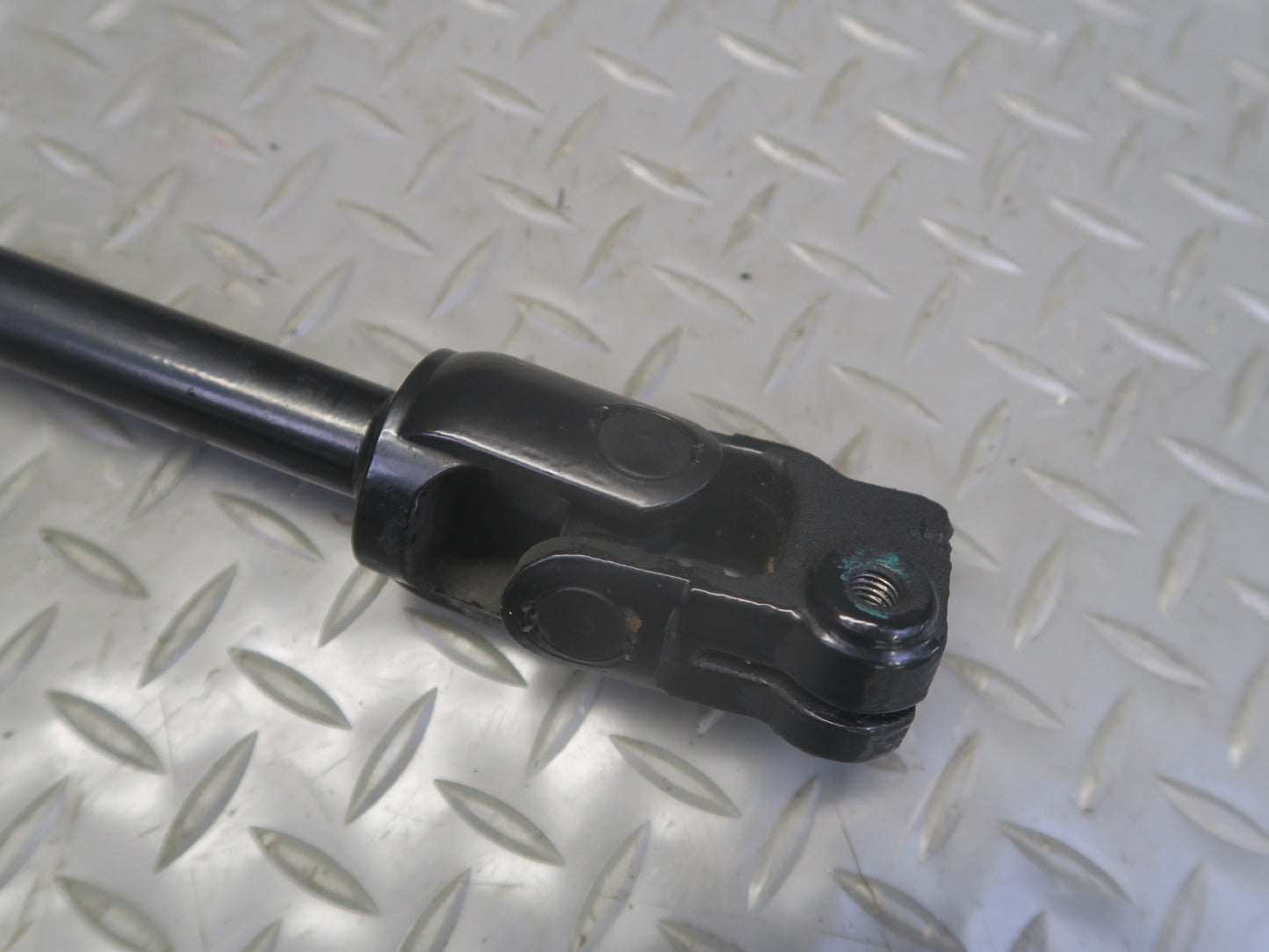06-11 Mercedes W164 Ml-class Steering Column Lower Intermediate Shaft OEM