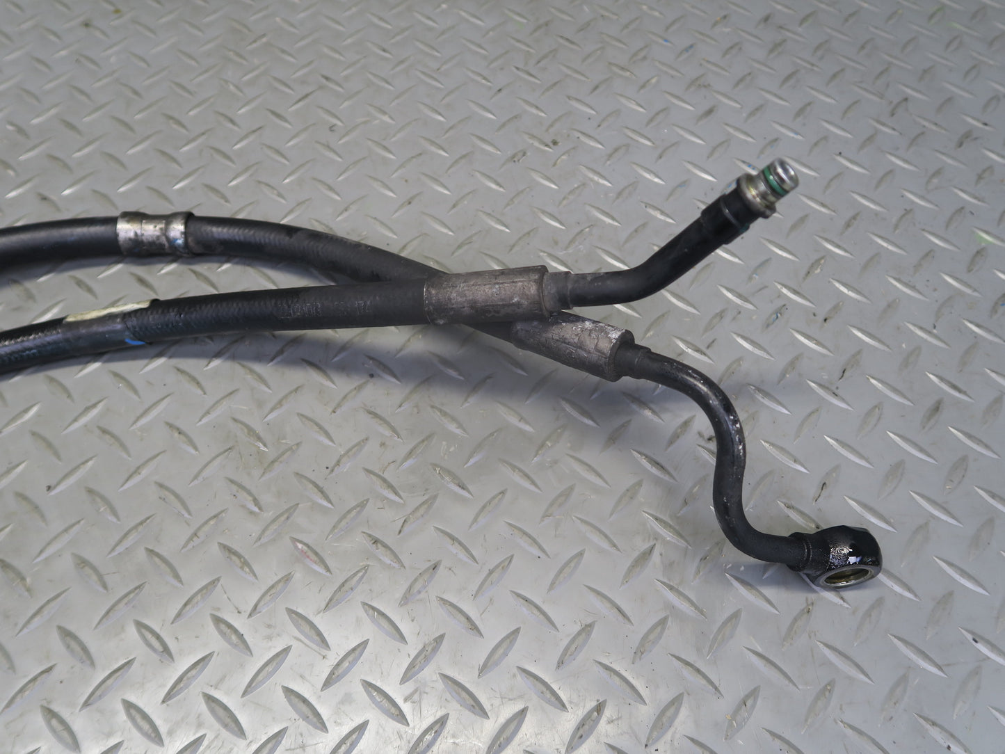 10-11 Mercedes W164 ML350 Bluetec Diesel Power Steering Pressure Hose Line OEM