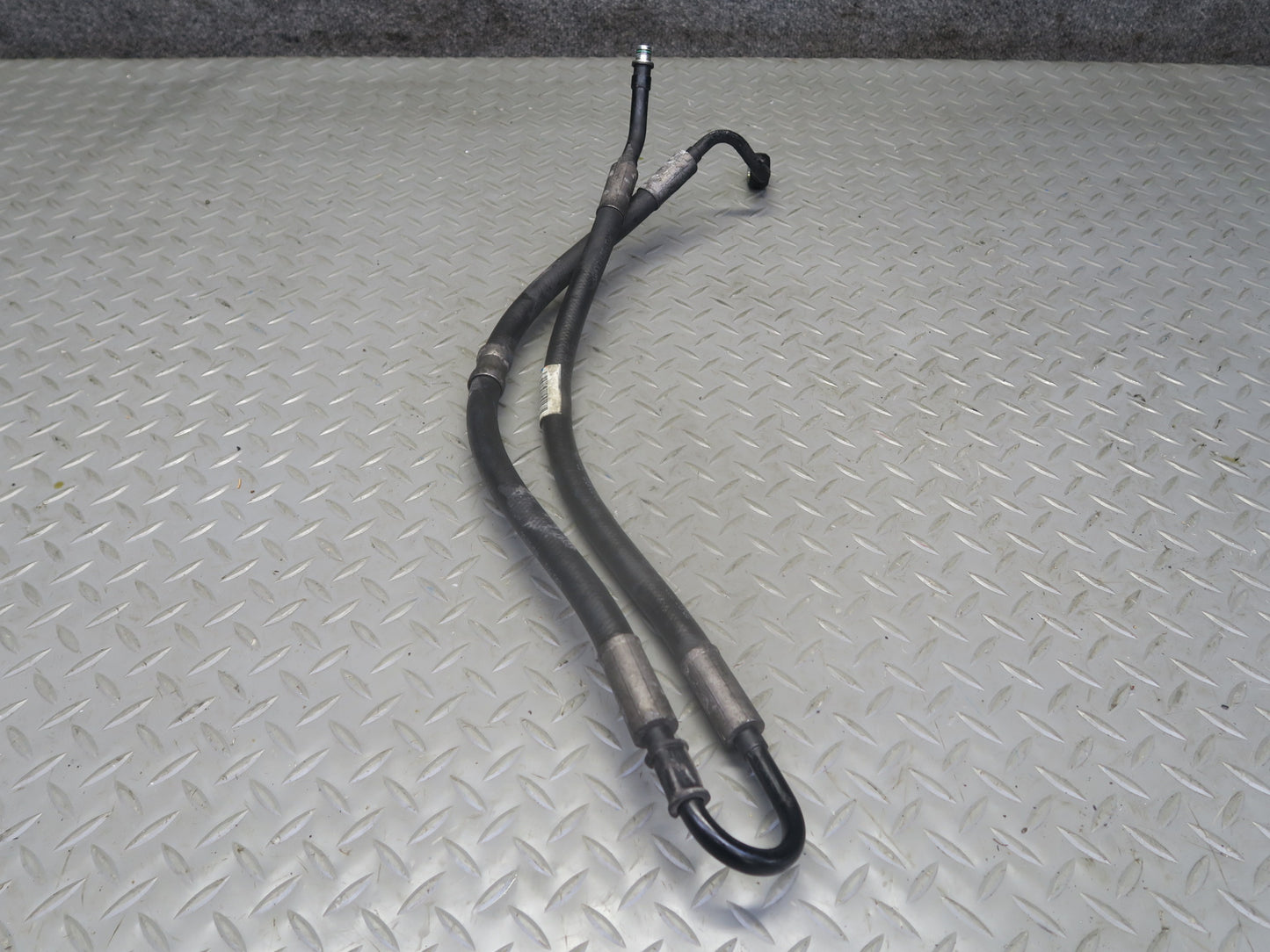 10-11 Mercedes W164 ML350 Bluetec Diesel Power Steering Pressure Hose Line OEM
