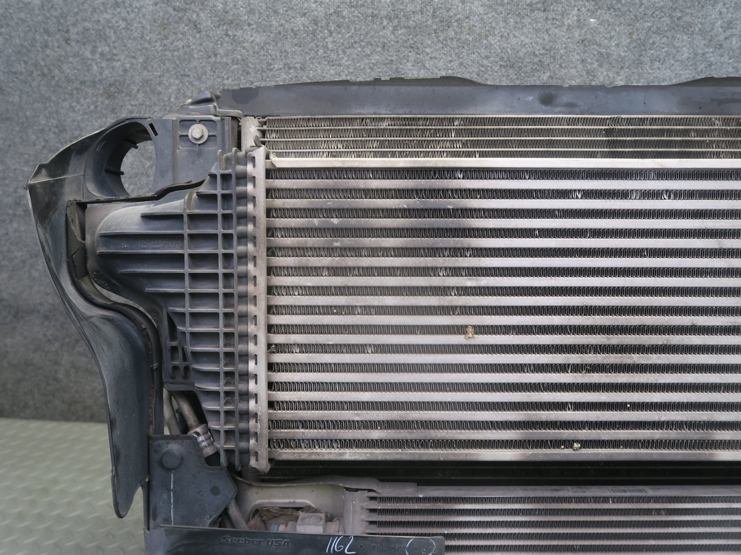 10-11 Mercedes W164 ML350 Diesel Radiator AC Condenser Fan Shroud Assembly OEM