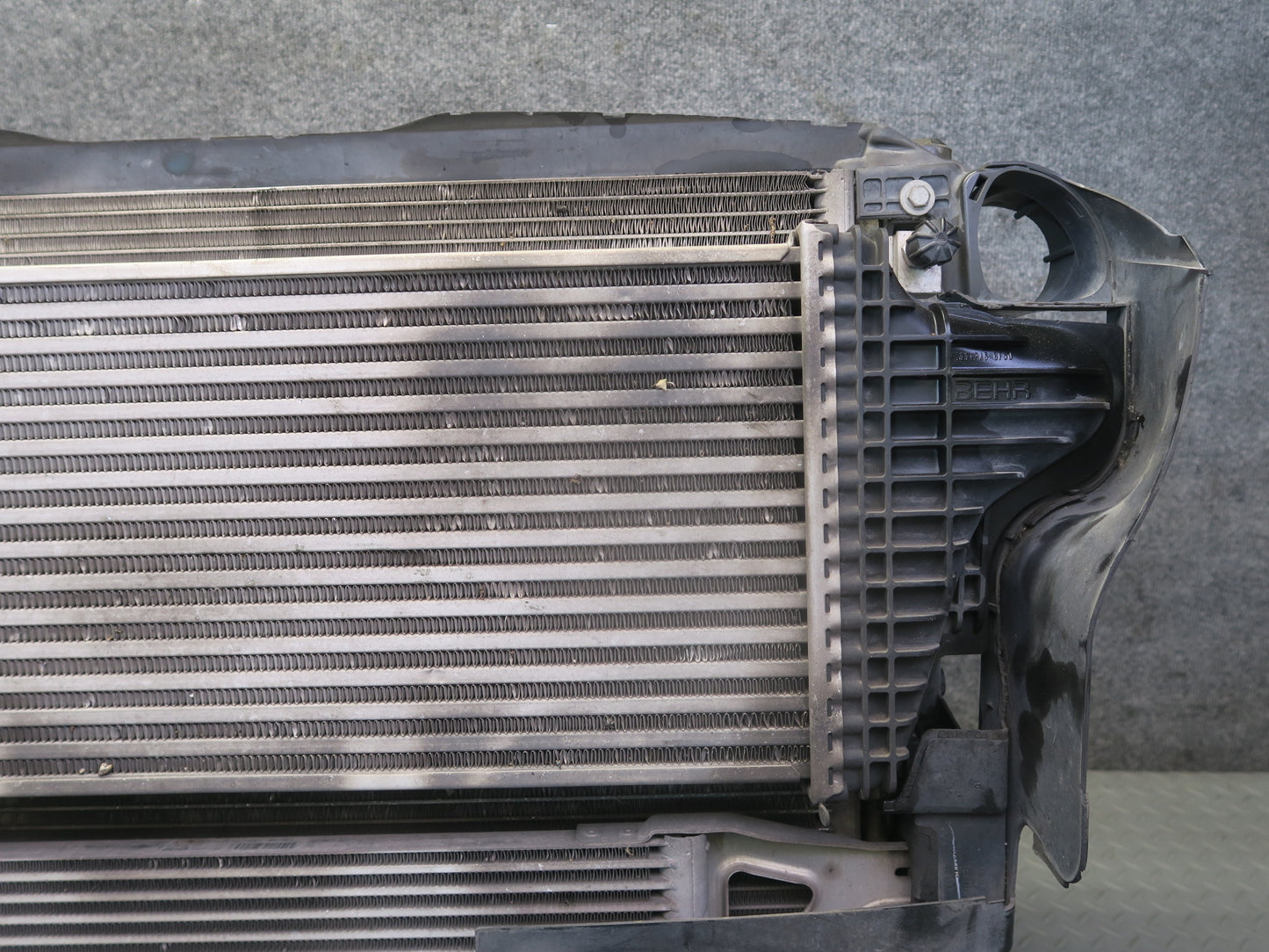 10-11 Mercedes W164 ML350 Diesel Radiator AC Condenser Fan Shroud Assembly OEM
