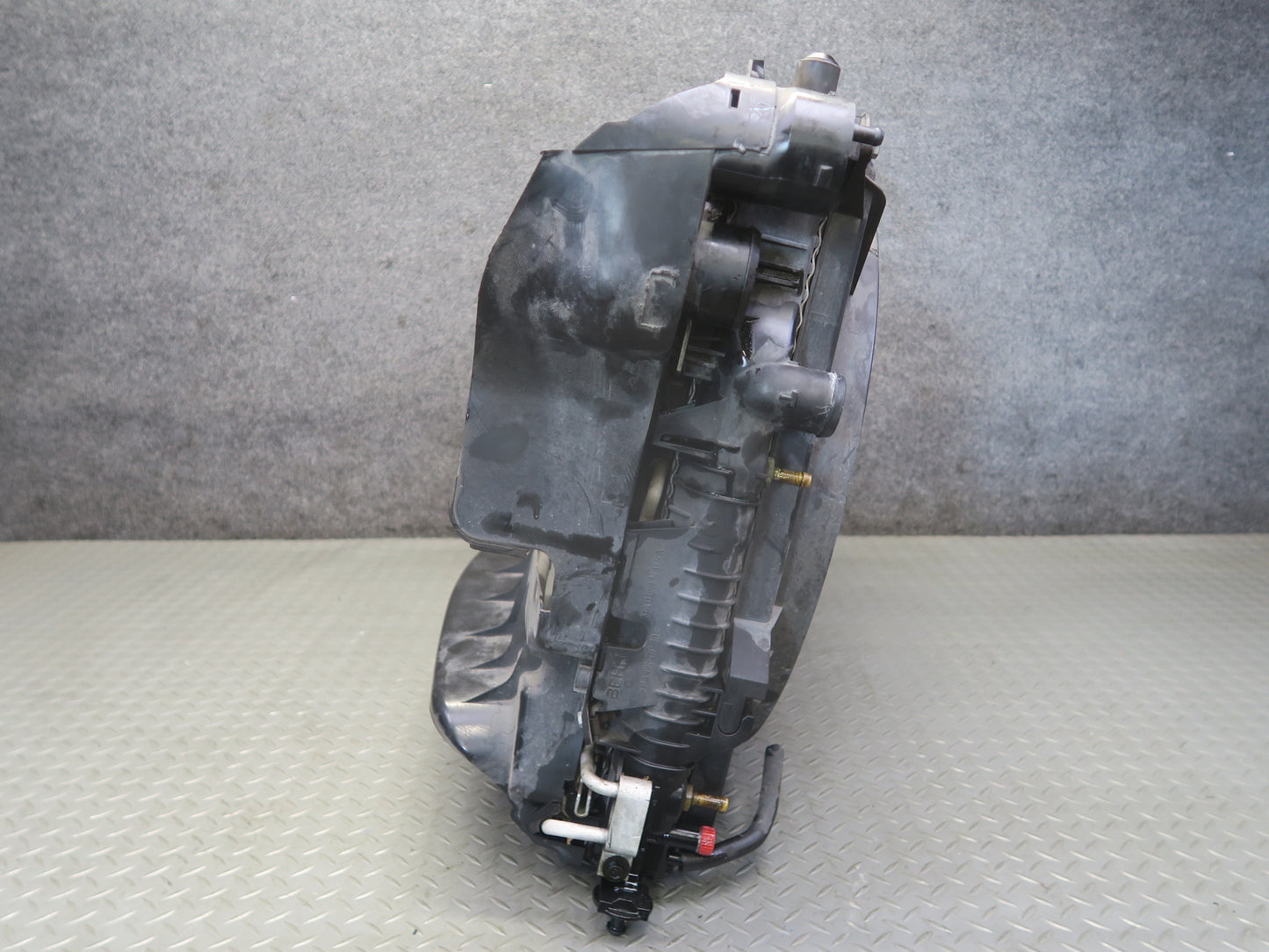 10-11 Mercedes W164 ML350 Diesel Radiator AC Condenser Fan Shroud Assembly OEM