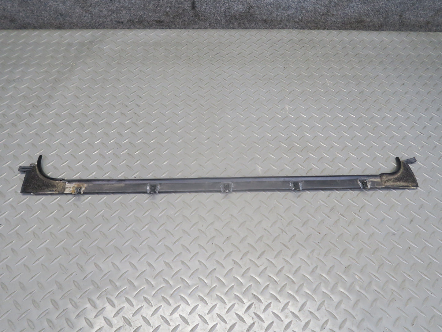 2003-2009 Hummer H2 Rear Left Window Outer Inner Weatherstrip Rubber Seal Set