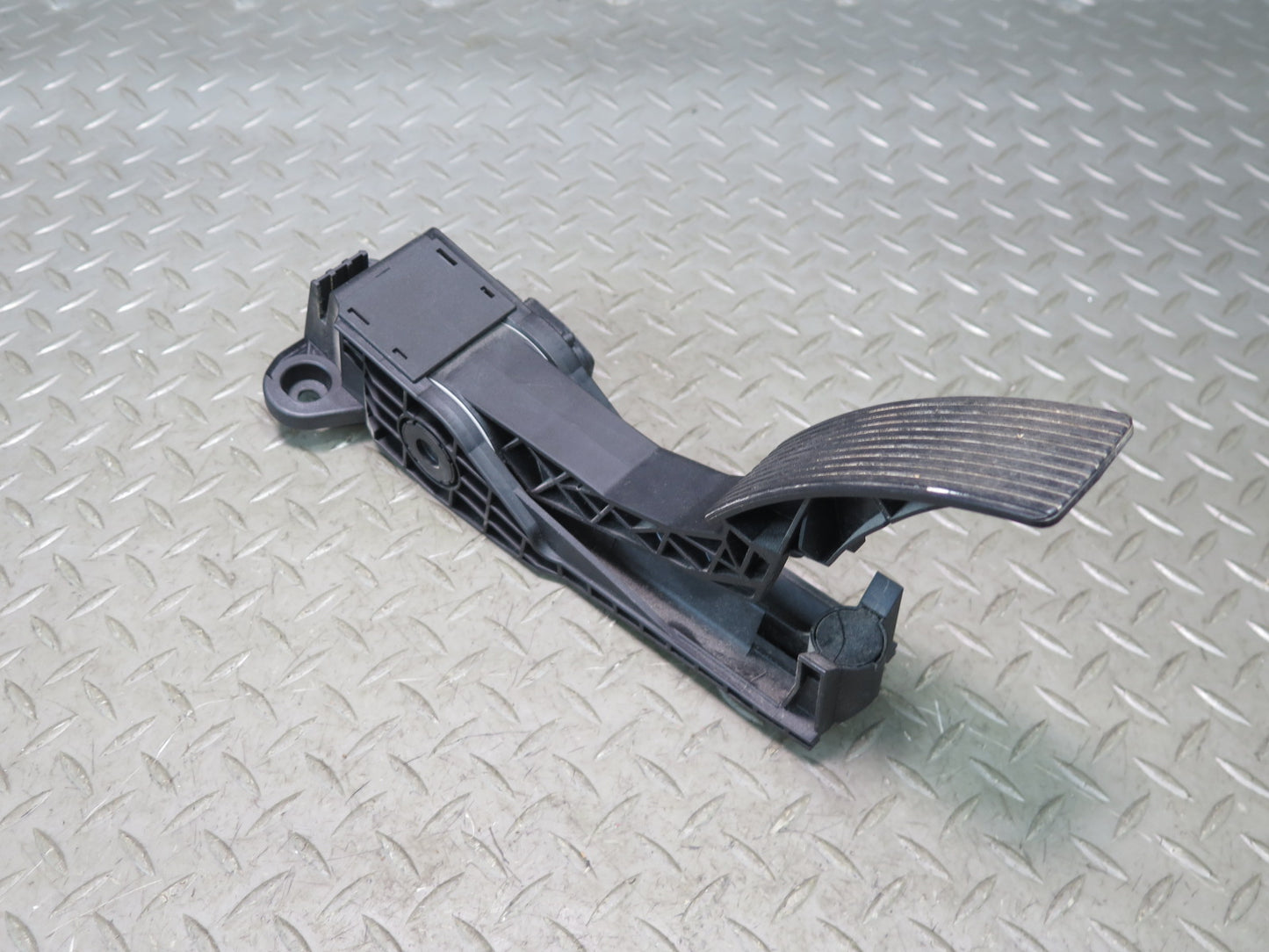 06-13 Mercedes W164 ML350 Gas Acceleration Throttle Pedal 1643000504 OEM