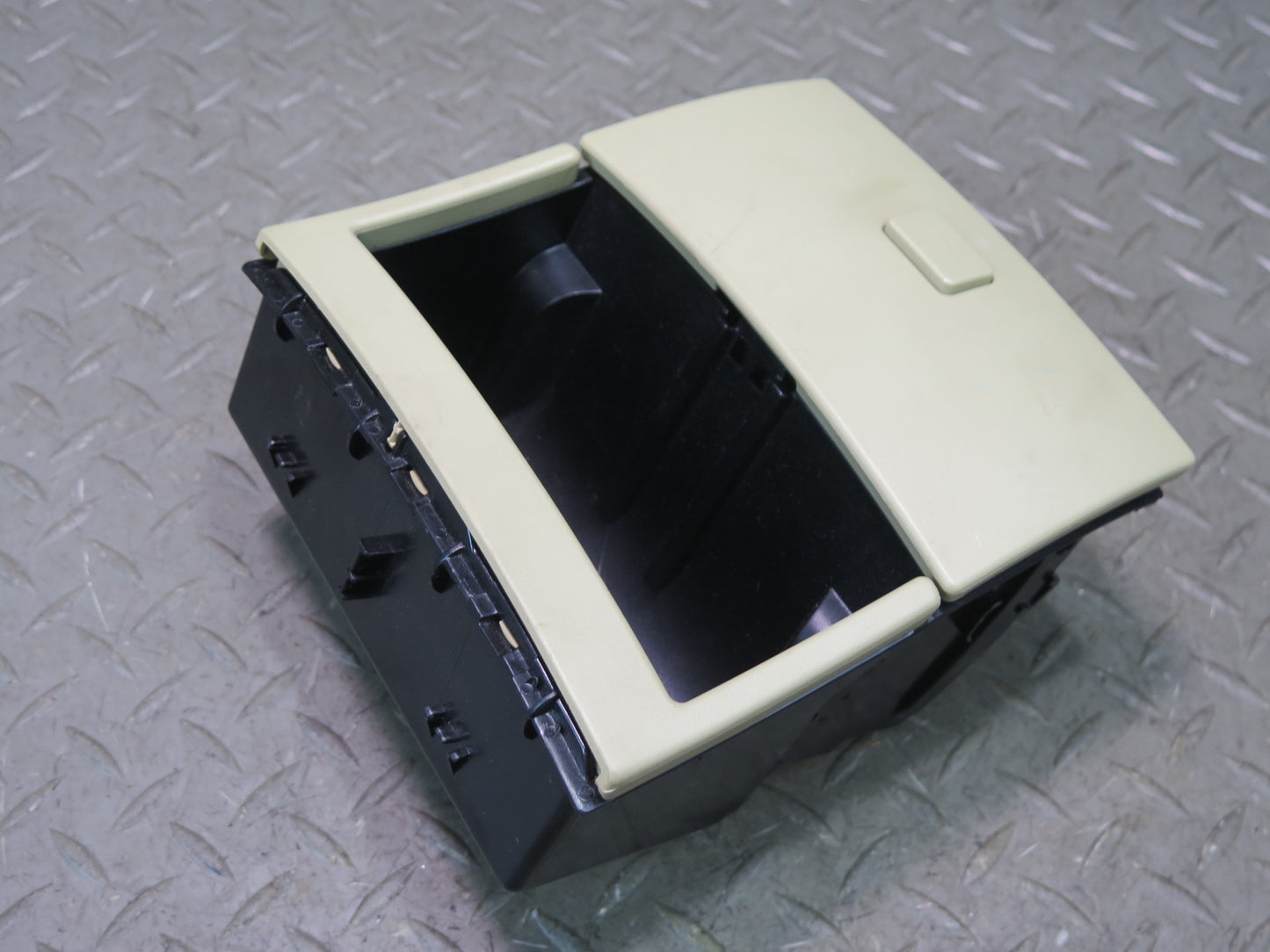 06-11 Mercedes W164 ML350 Rear Center Console Tray Storage 1646800501 OEM